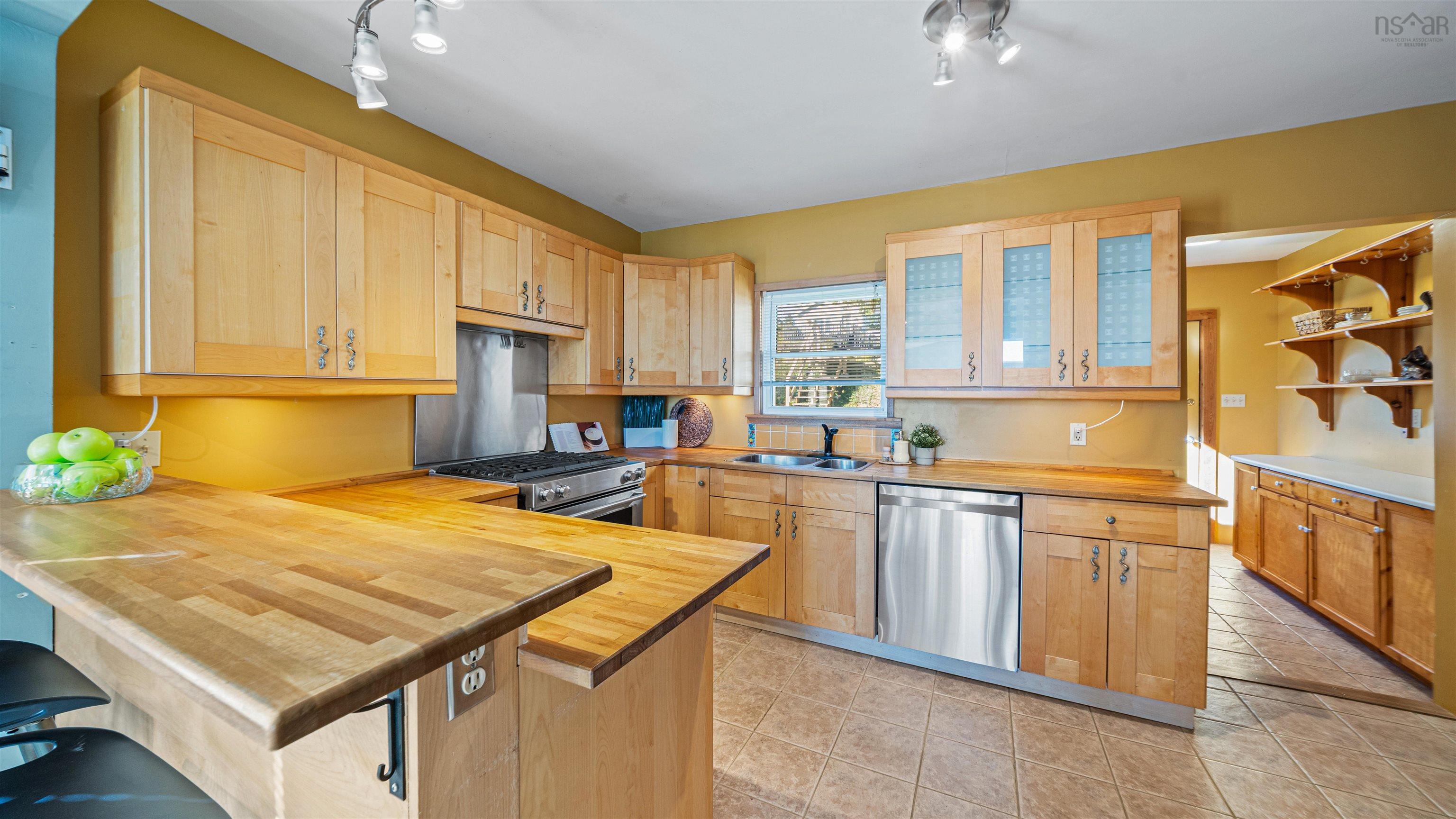 664 Ketch Harbour Road, Portuguese Cove, NS (MLS 202525084)