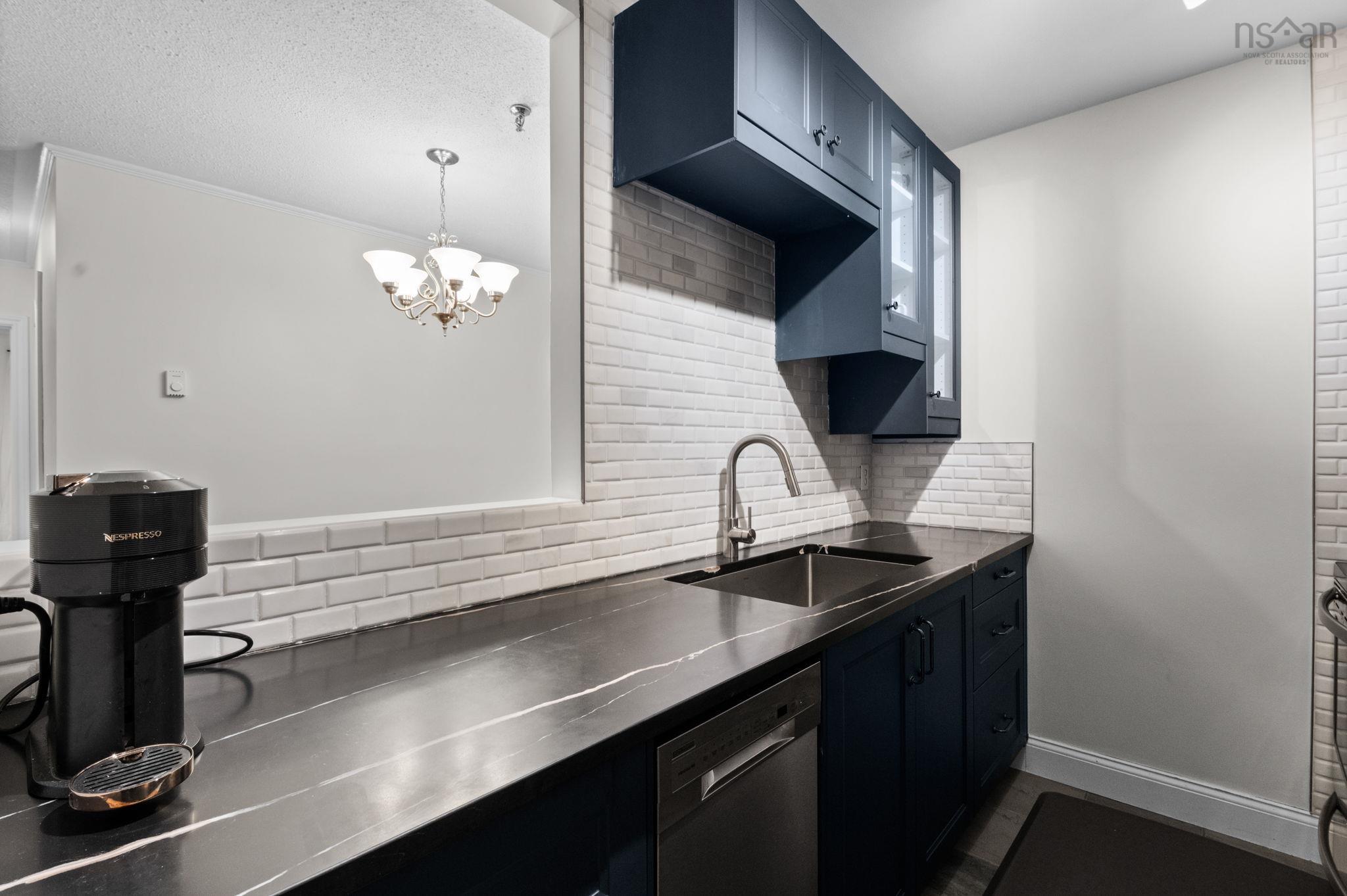 404 15 Langbrae Drive, Clayton Park, NS (MLS 202525090)