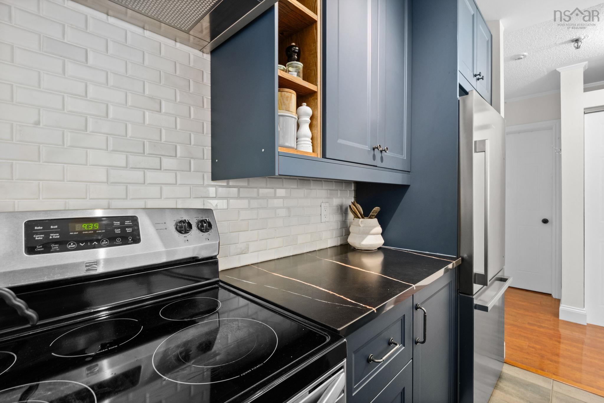 404 15 Langbrae Drive, Clayton Park, NS (MLS 202525090)