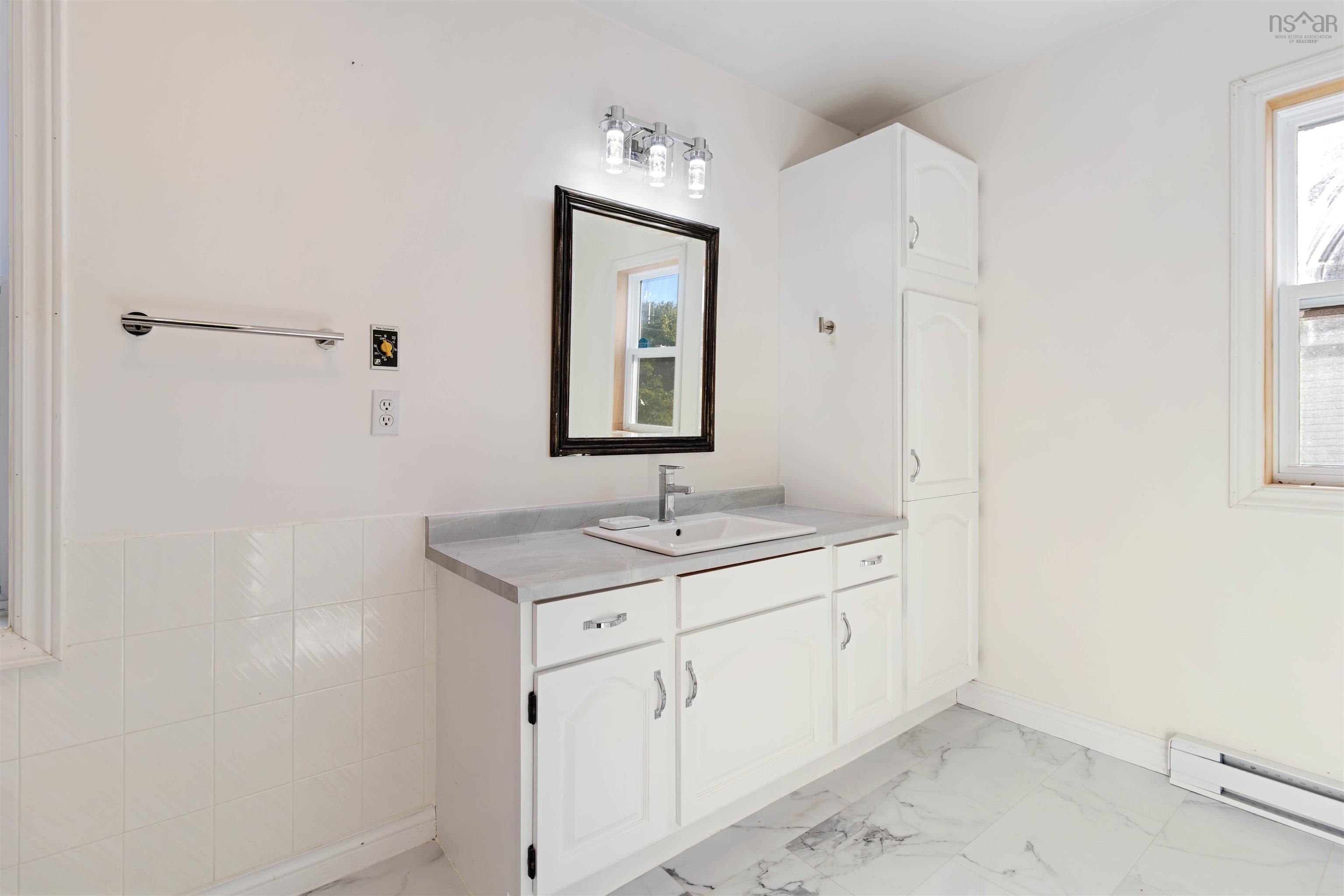 2 Thackeray Close, Halifax Regional Municipality, NS (MLS 202525098)