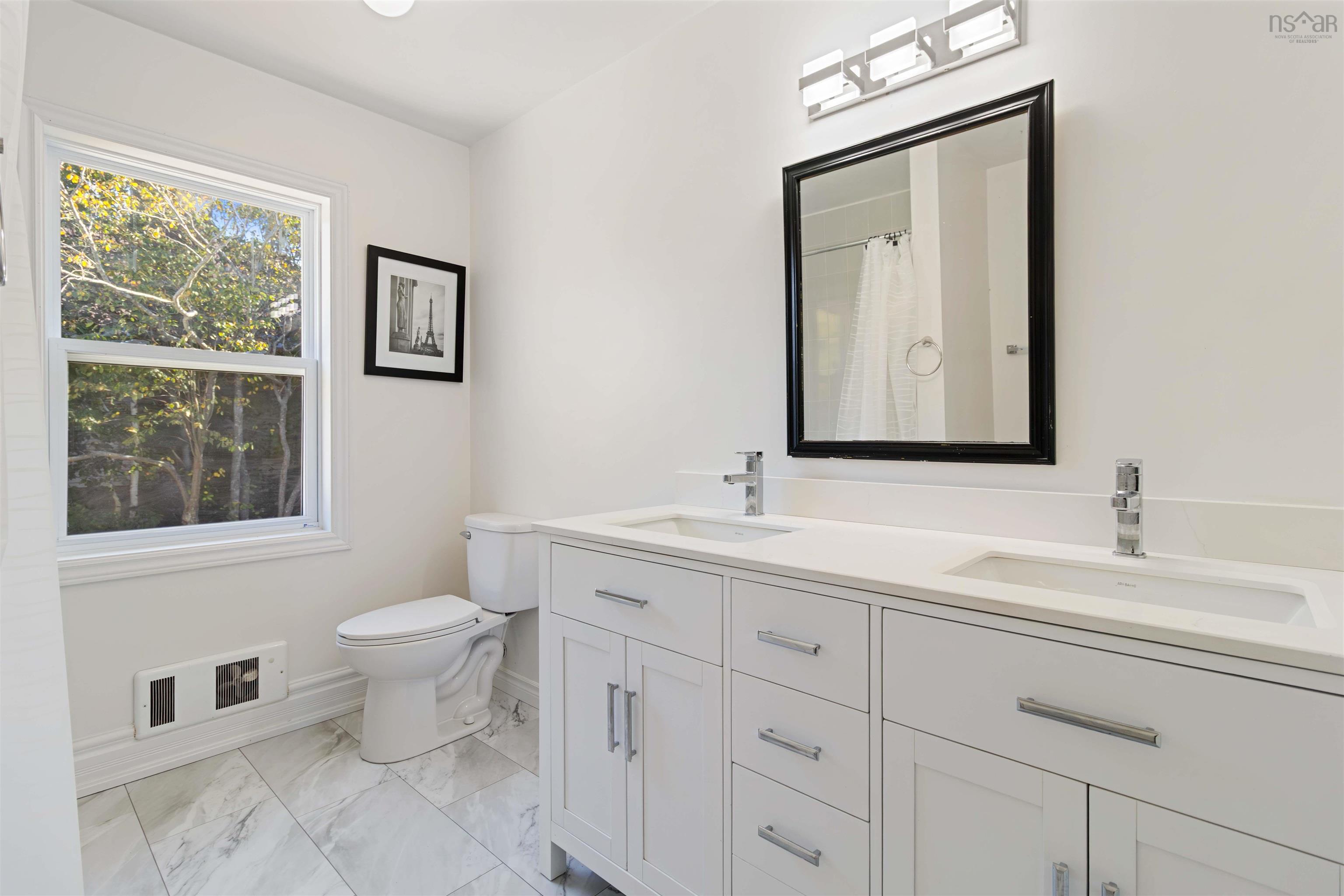 2 Thackeray Close, Halifax Regional Municipality, NS (MLS 202525098)