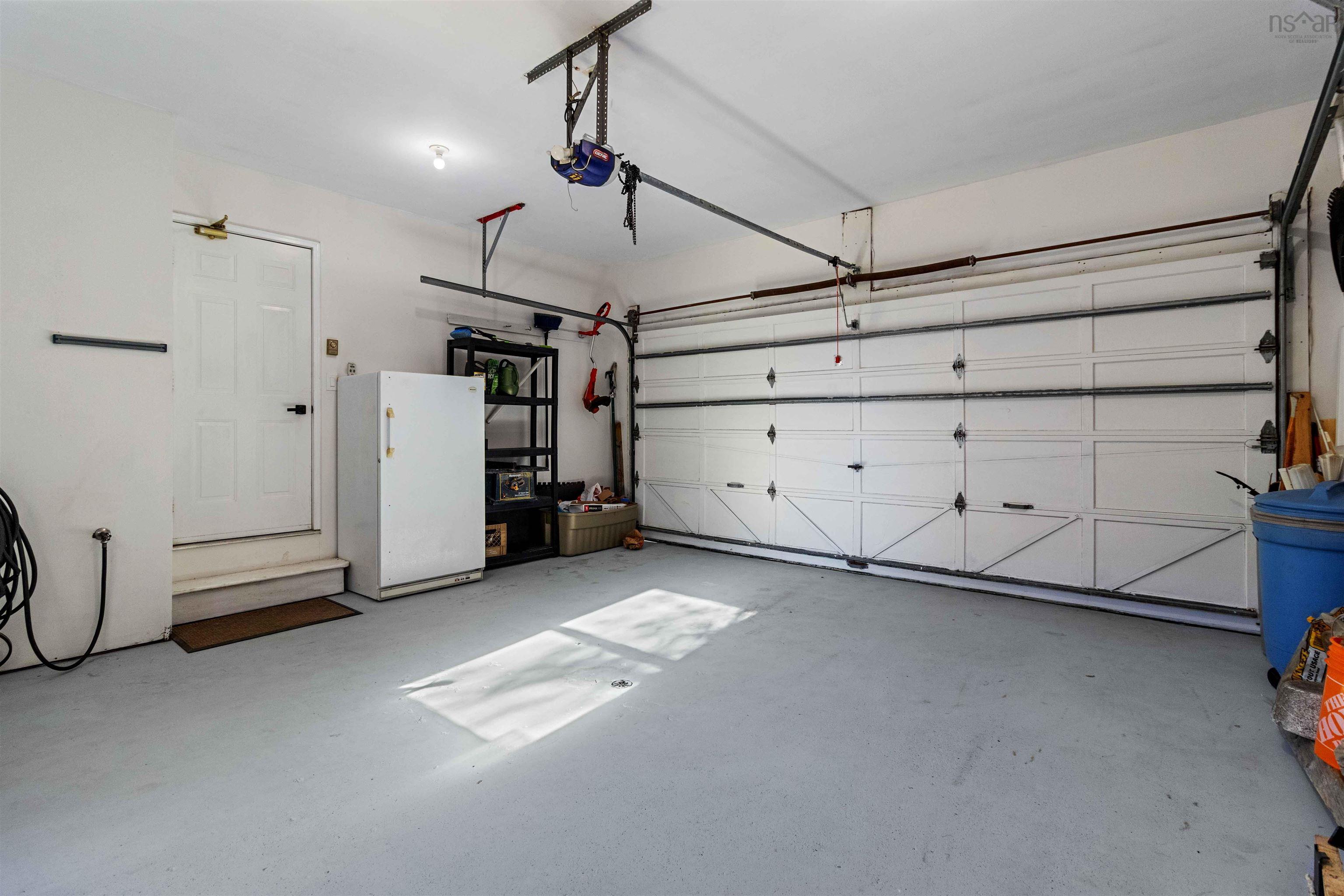 2 Thackeray Close, Halifax Regional Municipality, NS (MLS 202525098)