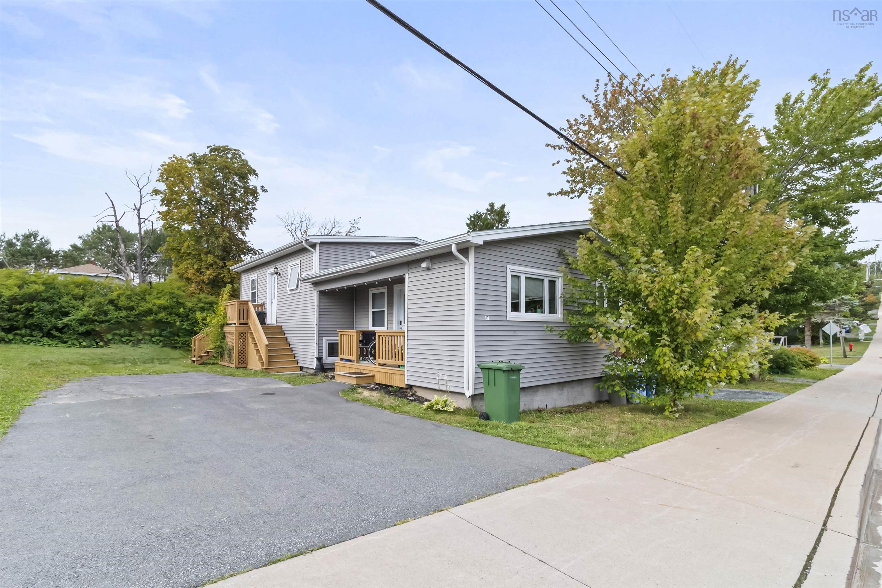 17 Chadwick Street, Dartmouth, NS (MLS® 202525104)
