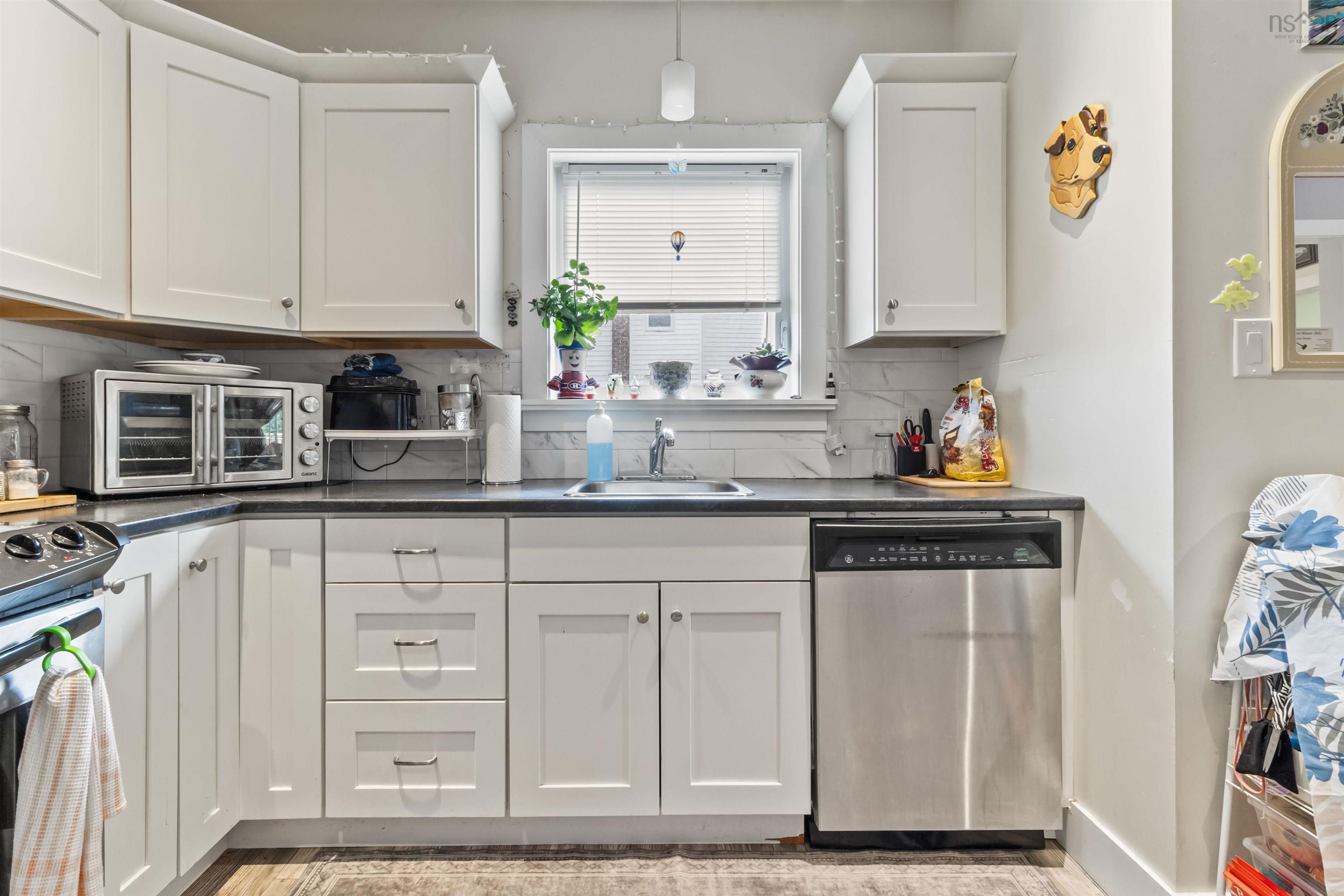 17 Chadwick Street, Dartmouth, NS (MLS 202525104)