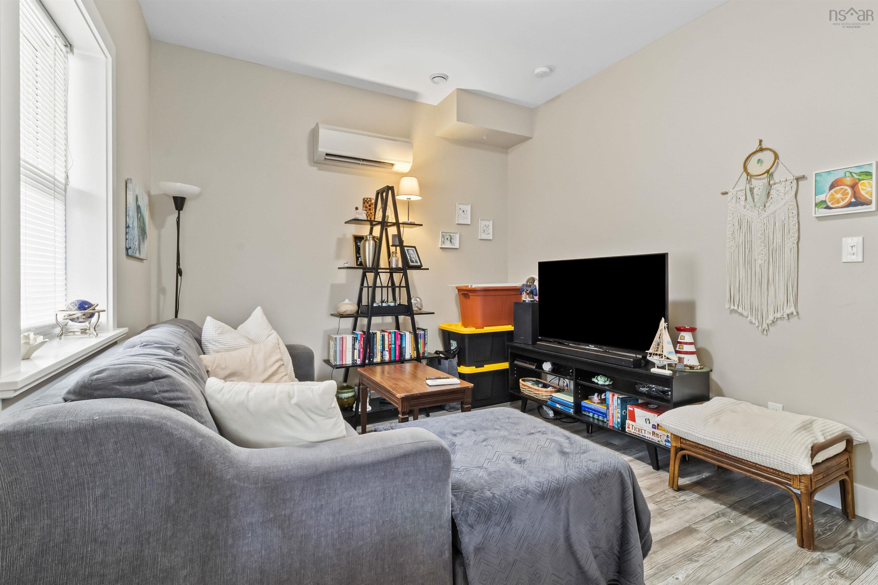 17 Chadwick Street, Dartmouth, NS (MLS 202525104)