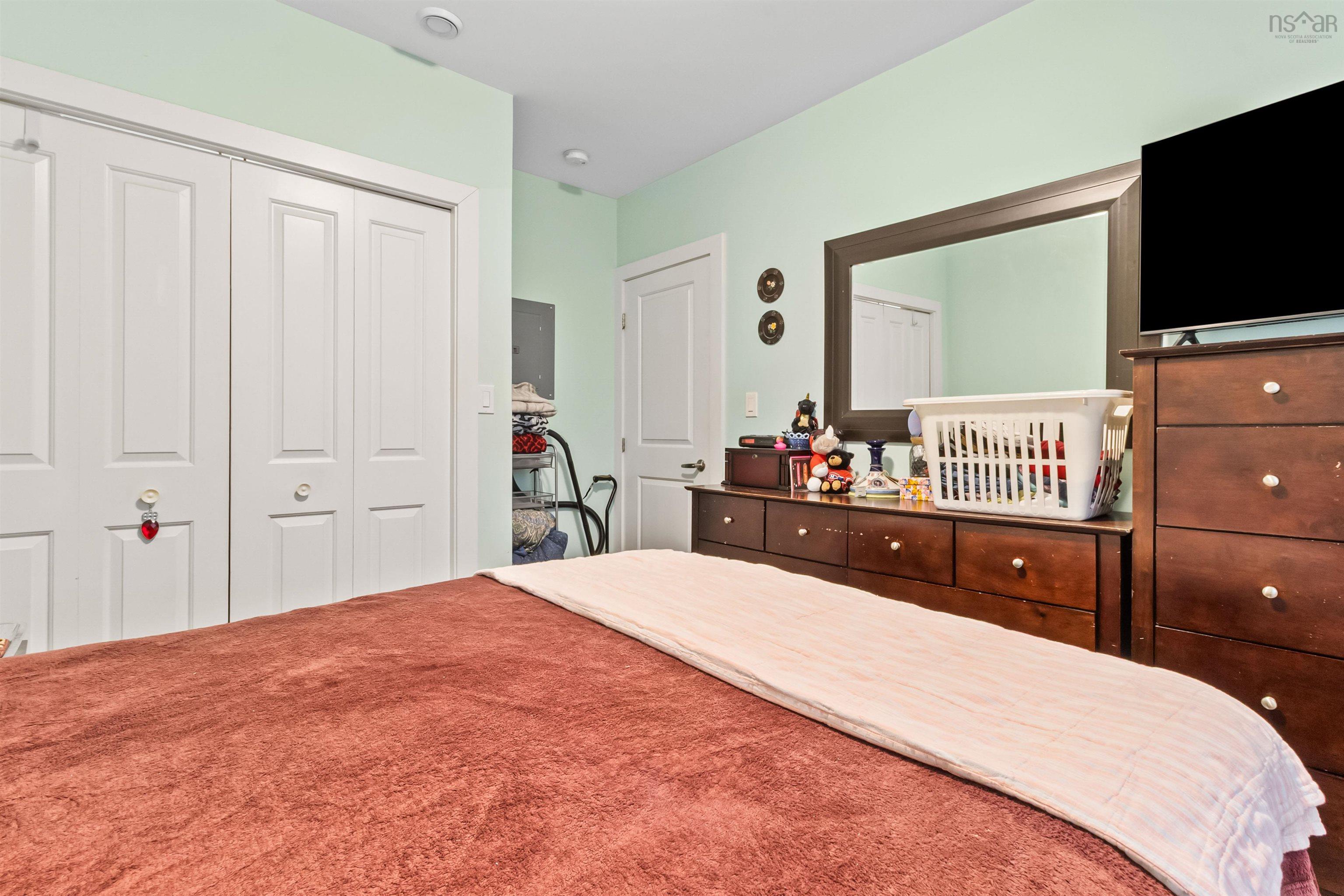 17 Chadwick Street, Dartmouth, NS (MLS 202525104)