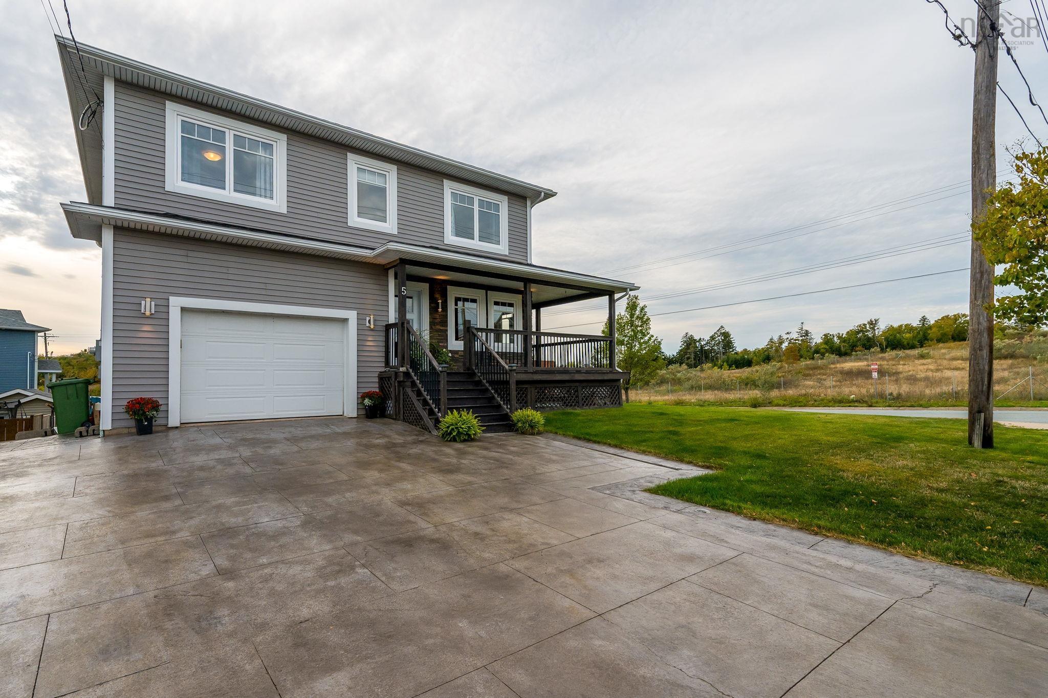 5 Barnsley Court, Middle Sackville, NS (MLS 202525132)