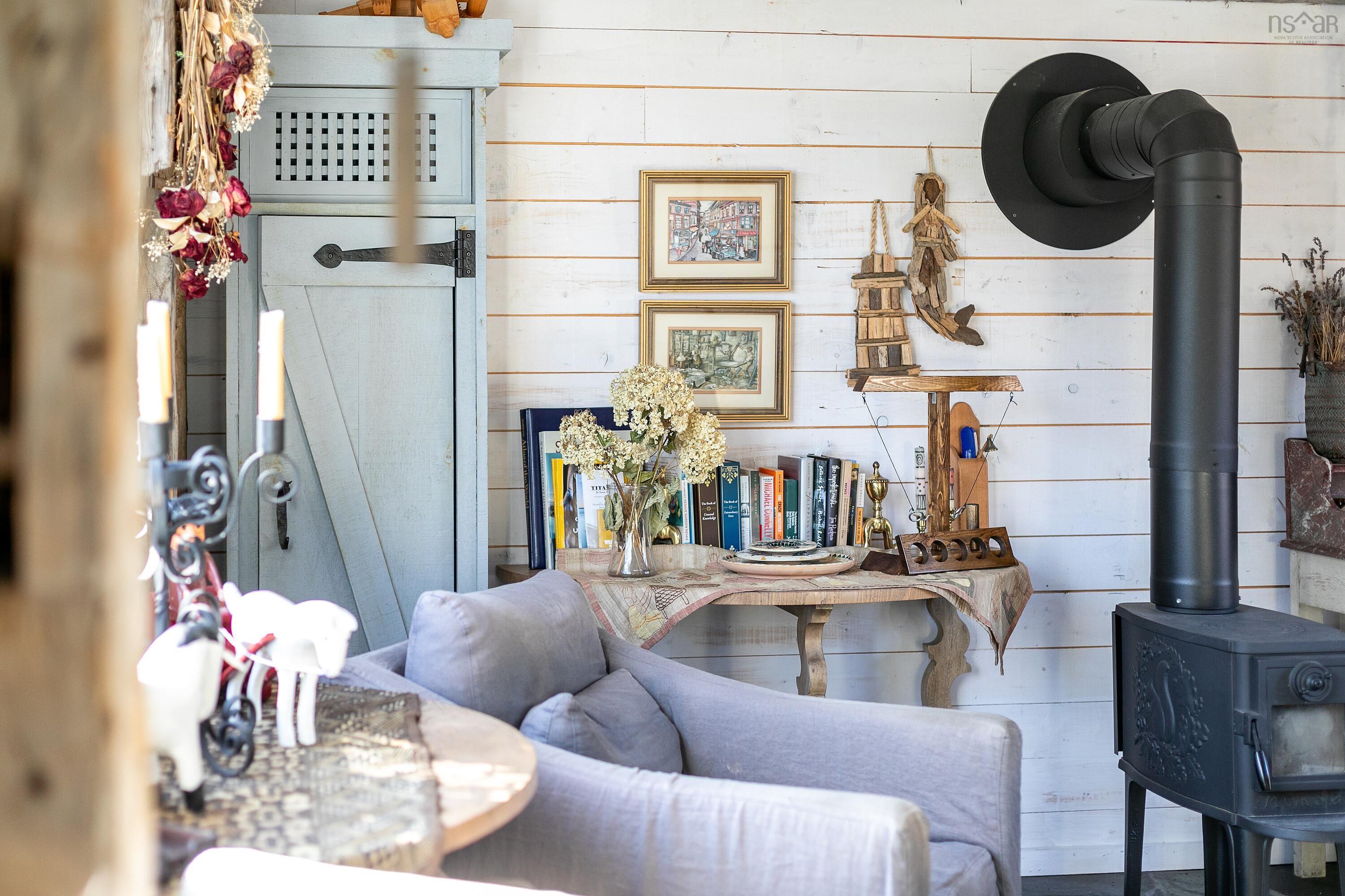 10 Shipping Lane, Halibut Bay, NS (MLS 202525142)