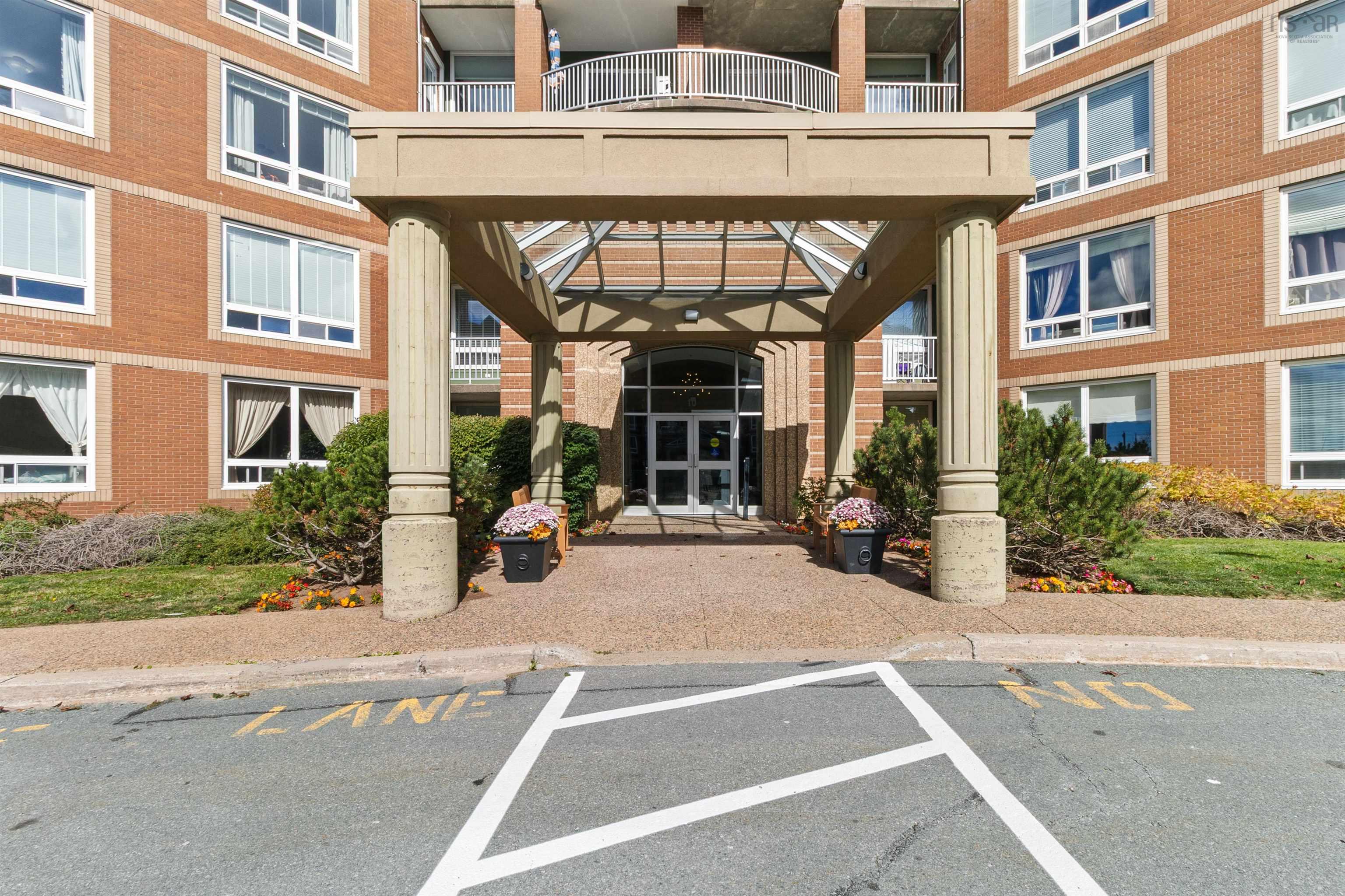 307 10 Regency Park Drive, Halifax, NS (MLS 202525161)
