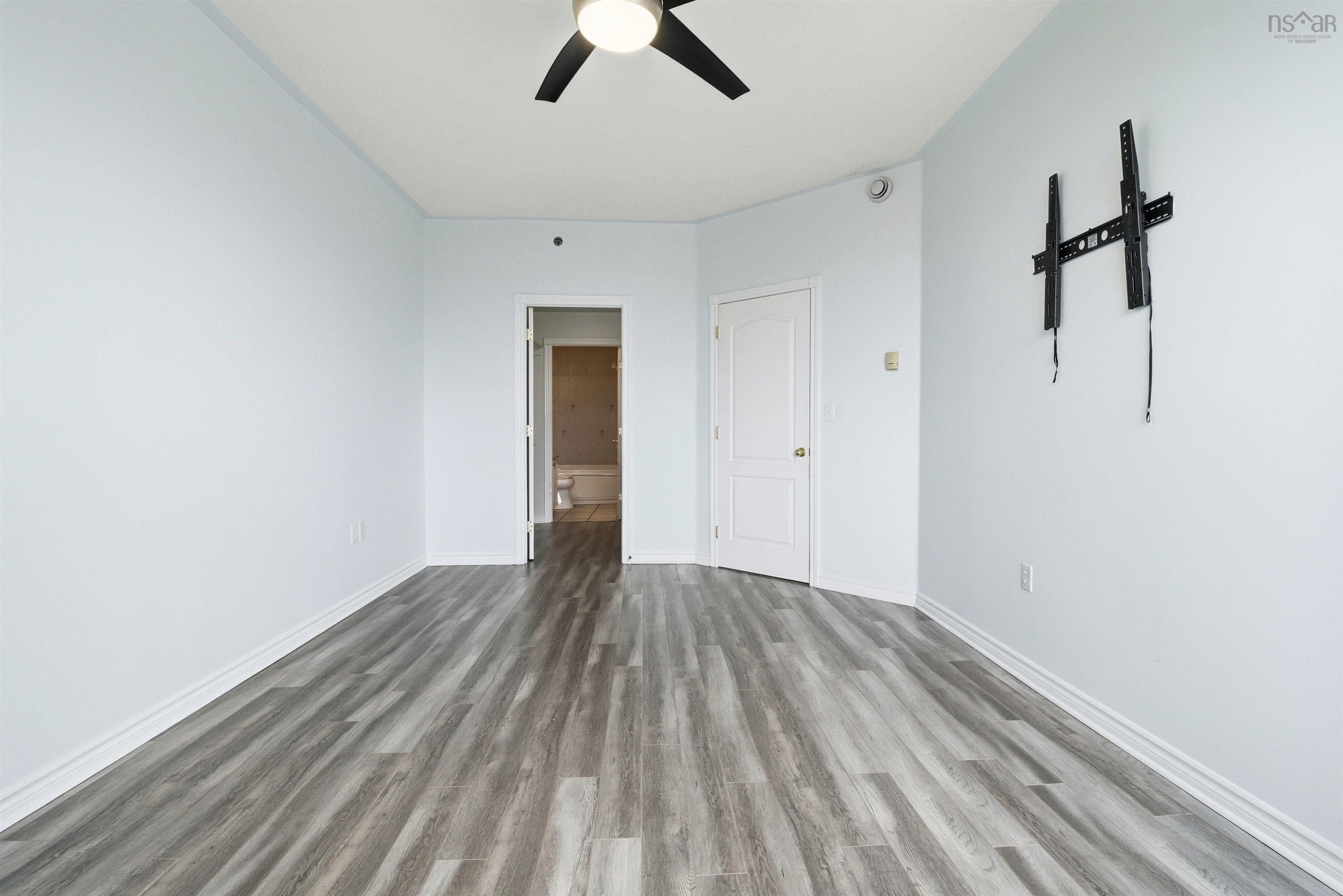 307 10 Regency Park Drive, Halifax, NS (MLS 202525161)