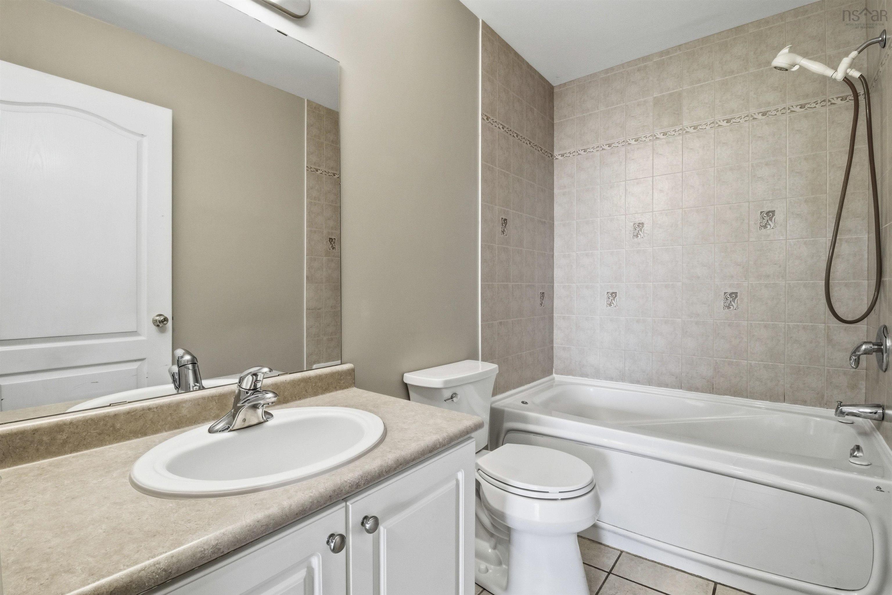 307 10 Regency Park Drive, Halifax, NS (MLS 202525161)