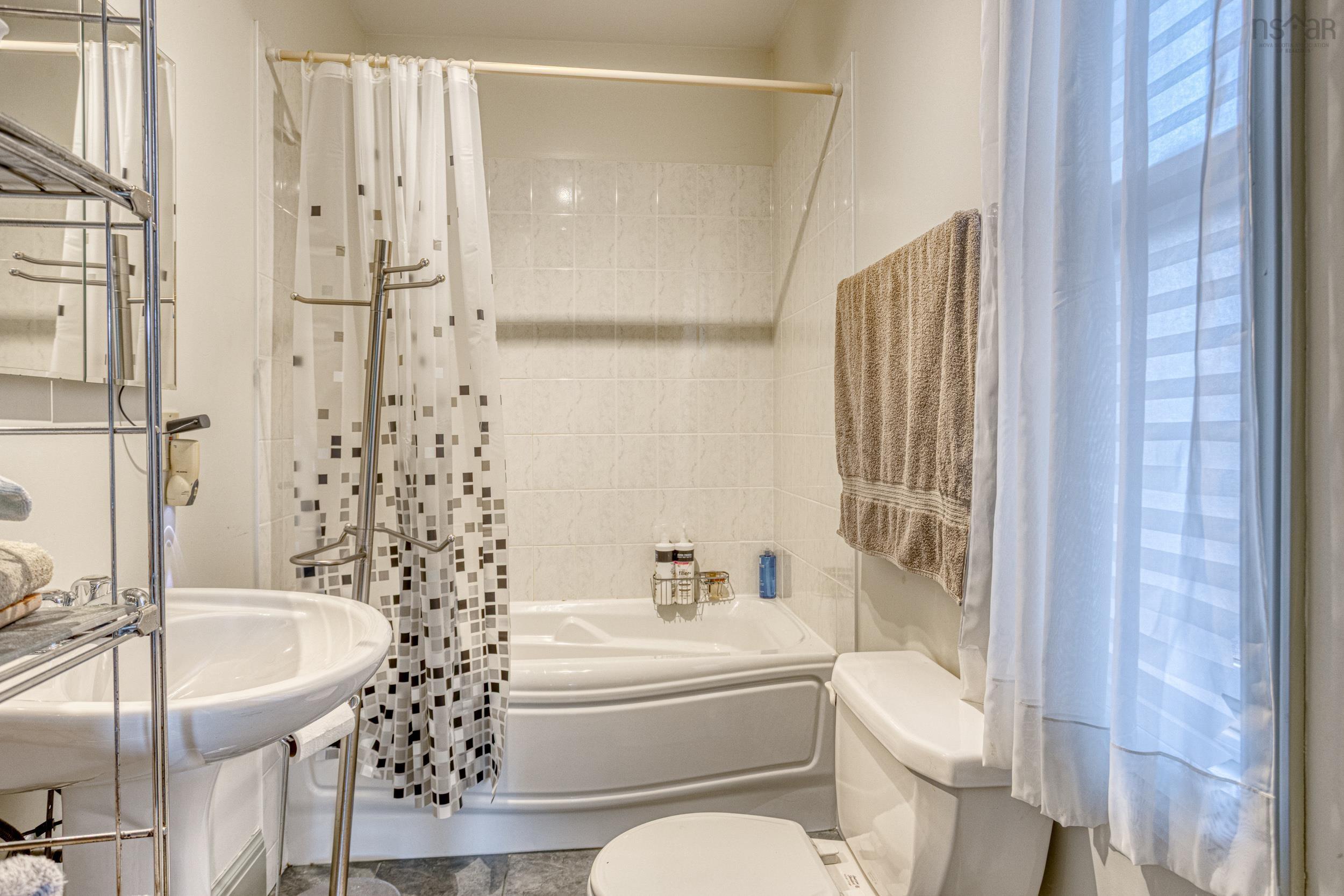 2695 Fuller Terrace, Halifax, NS (MLS 202525186)