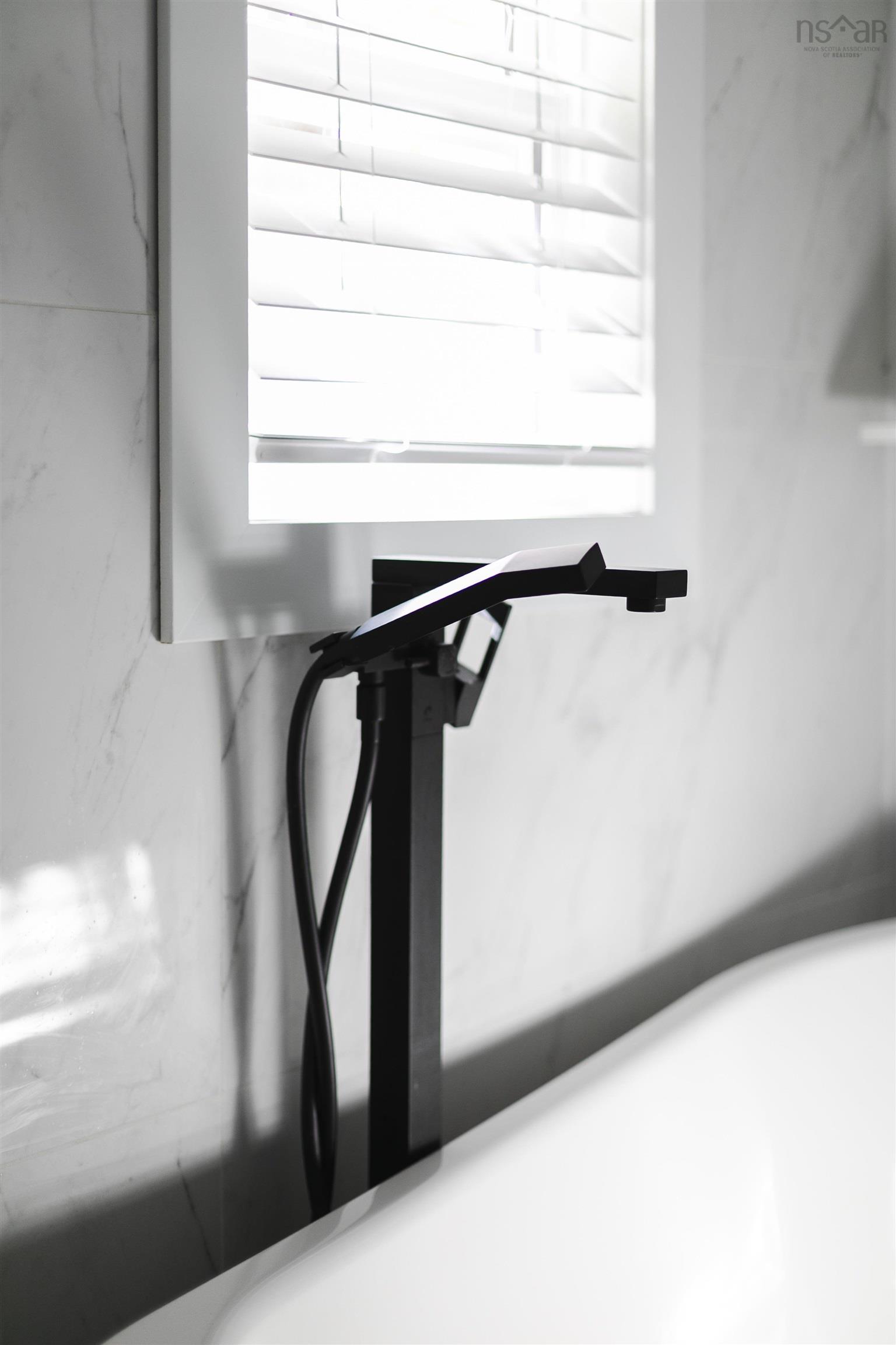 18 Commodore Avenue, Middle Sackville, NS (MLS 202525199)