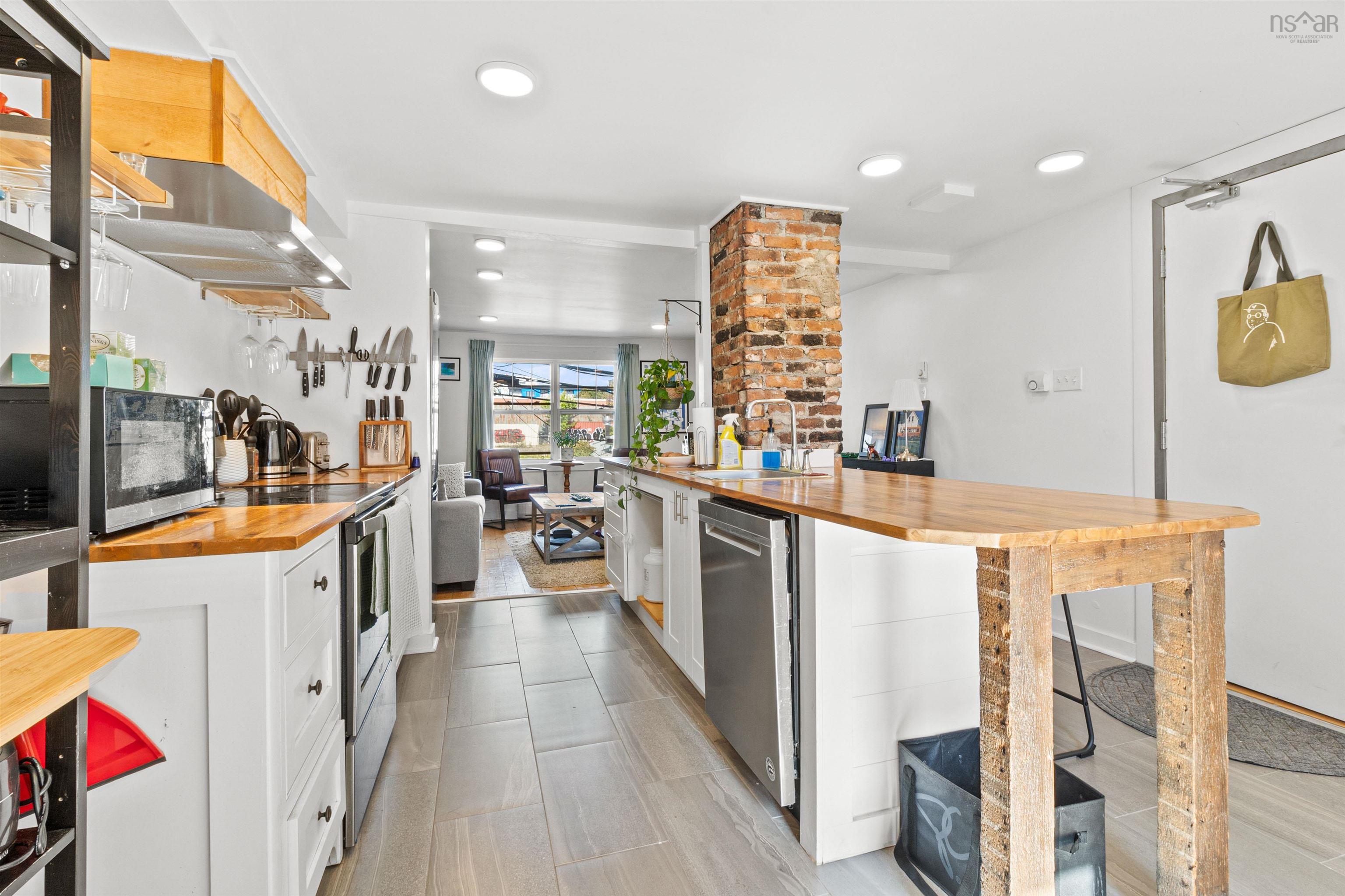 5528 Nora Bernard Street, Halifax Peninsula, NS (MLS 202525201)