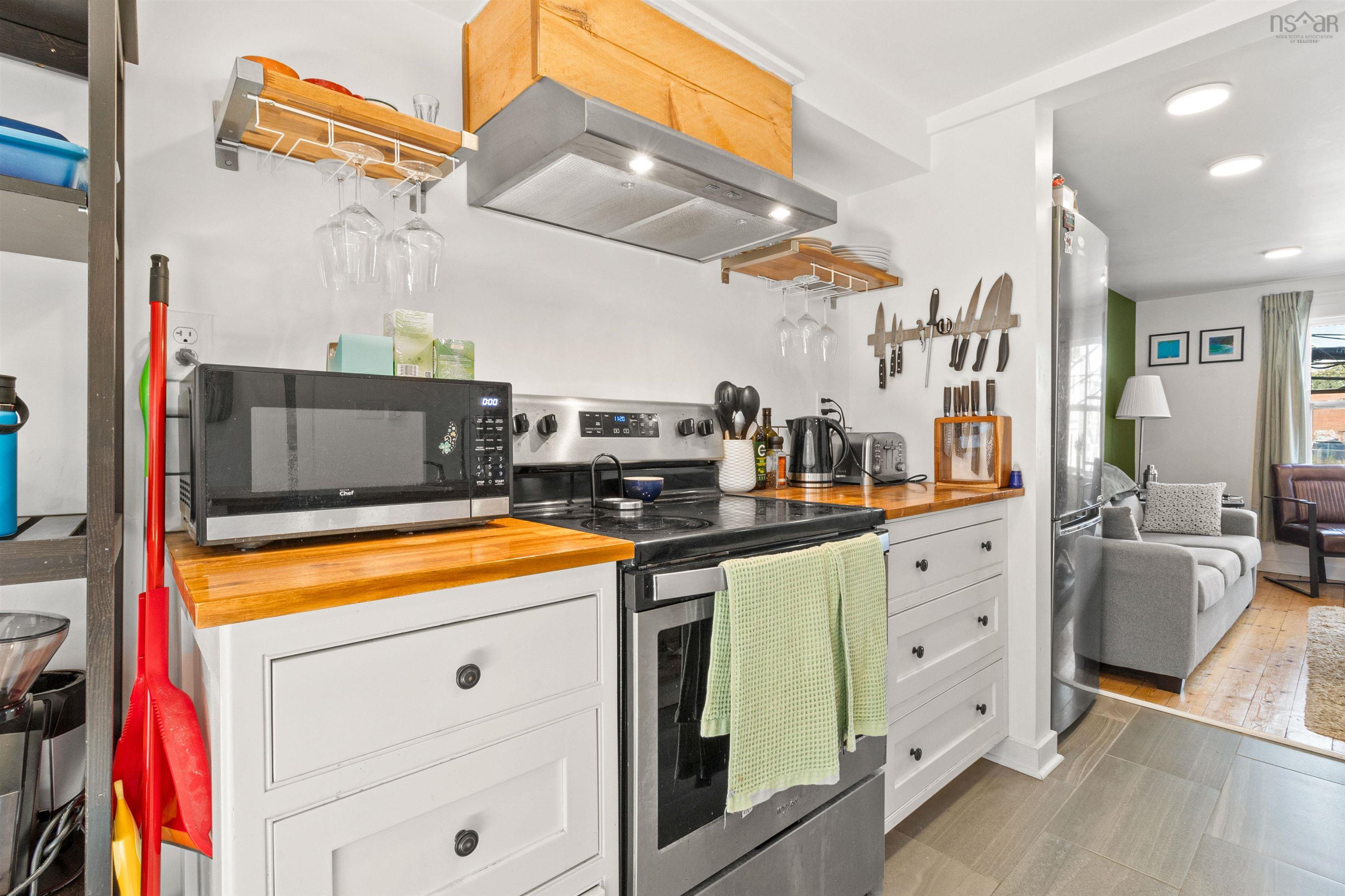 5528 Nora Bernard Street, Halifax Peninsula, NS (MLS 202525201)