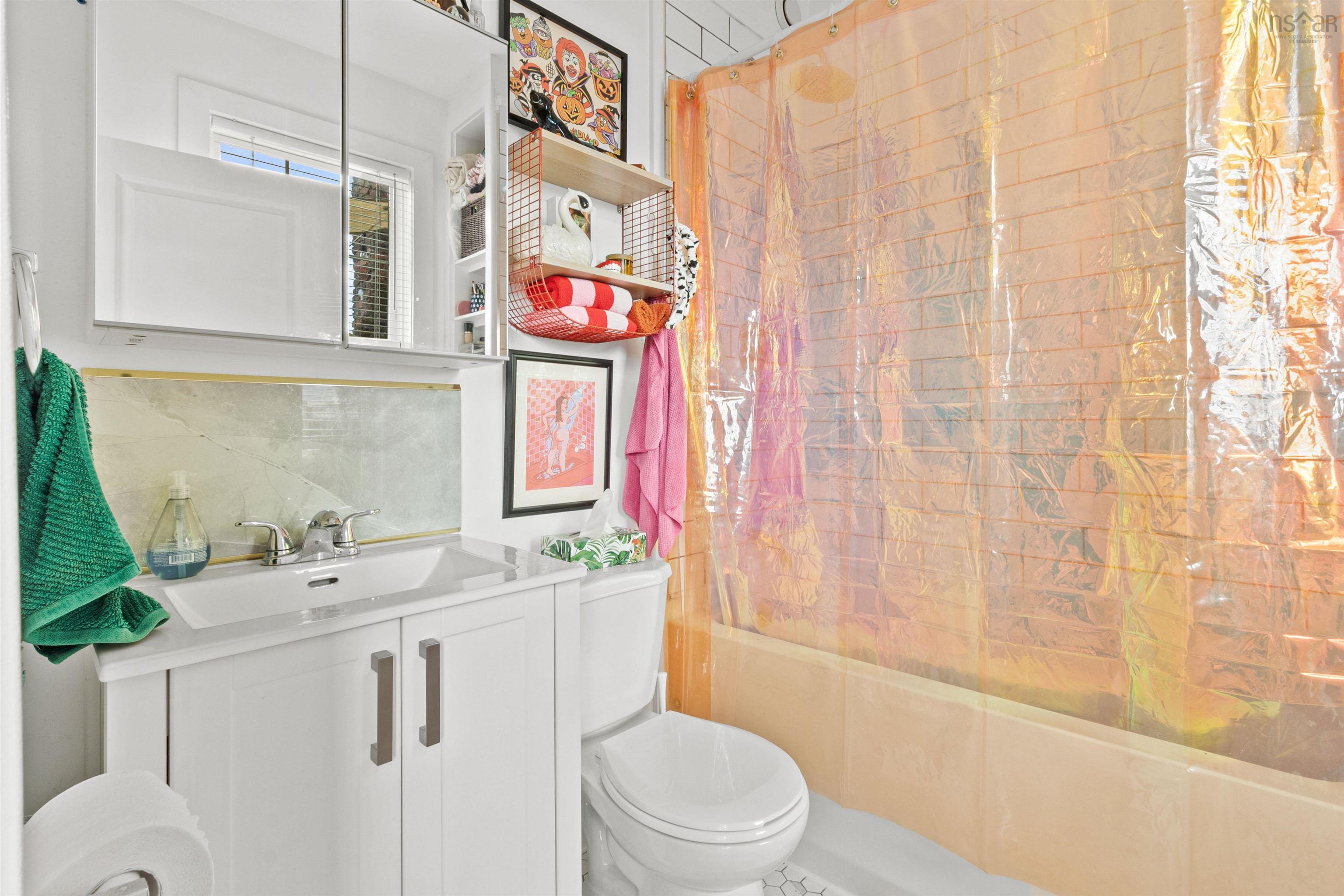 5528 Nora Bernard Street, Halifax Peninsula, NS (MLS 202525201)