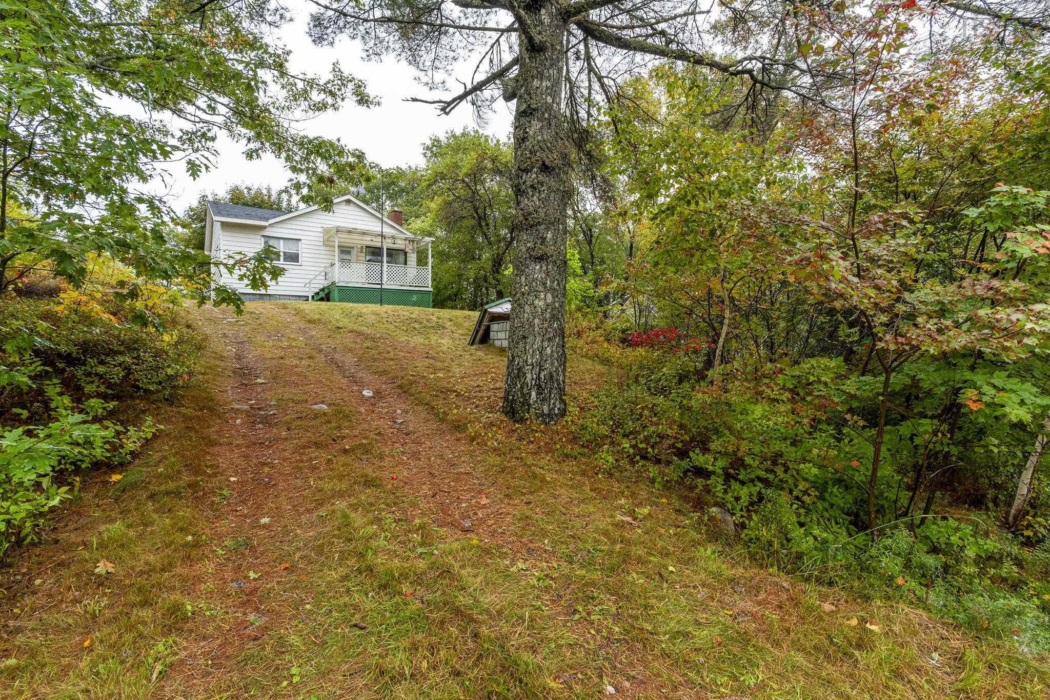 3774 St. Margarets Bay Road, Hubley, NS (MLS 202525207)