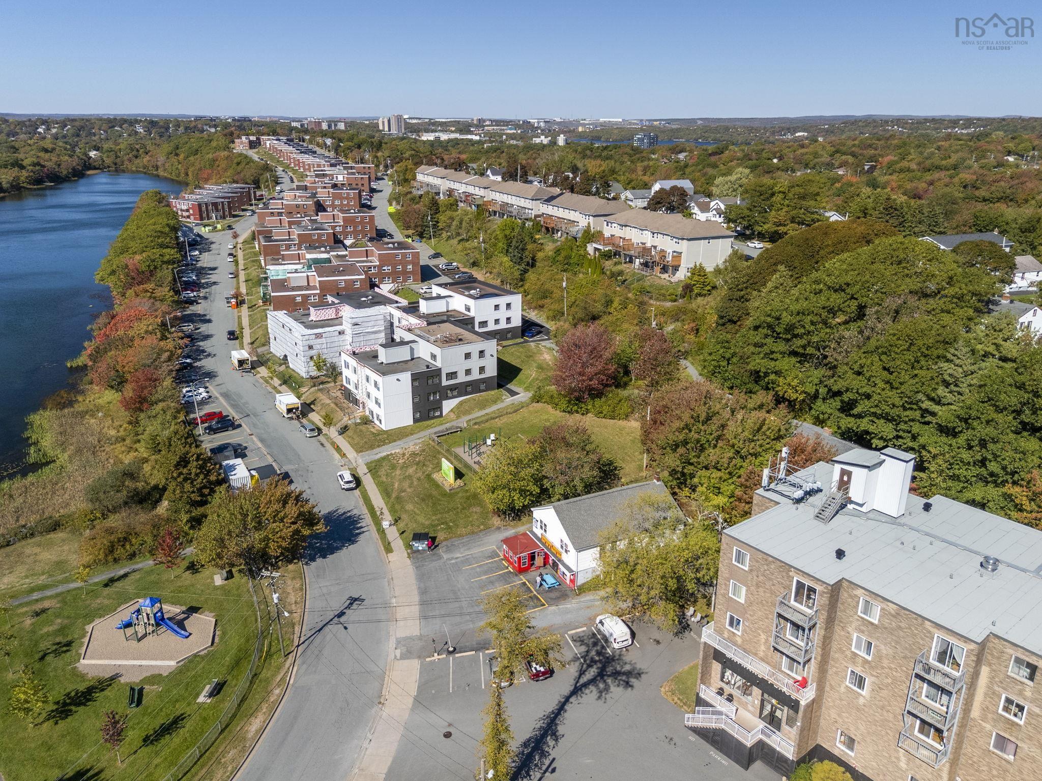 16 6 Lakefront Road, Dartmouth, NS (MLS 202525247)