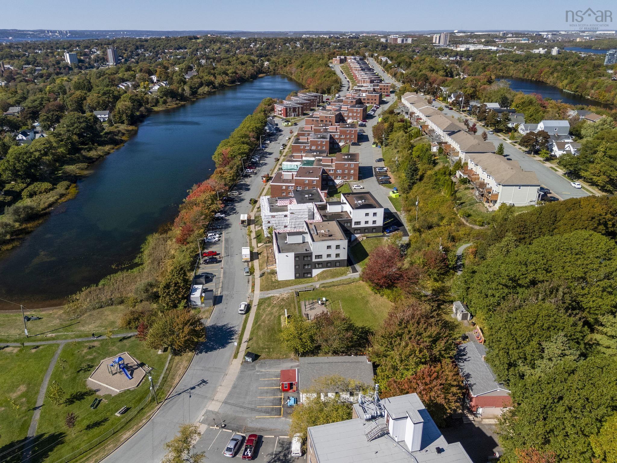 16 6 Lakefront Road, Dartmouth, NS (MLS 202525247)