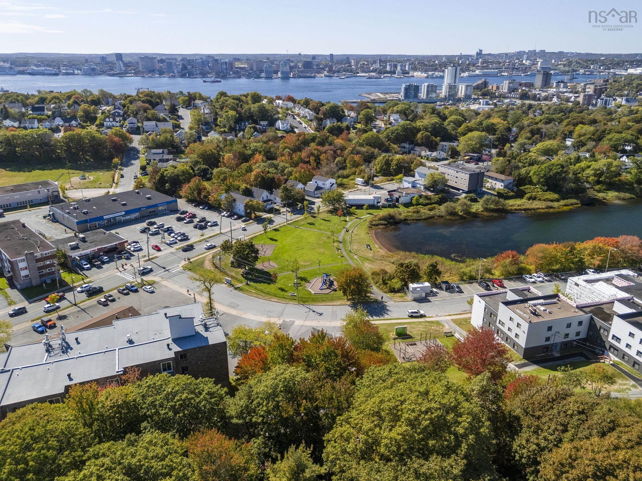 16 6 Lakefront Road, Dartmouth, NS (MLS 202525250)