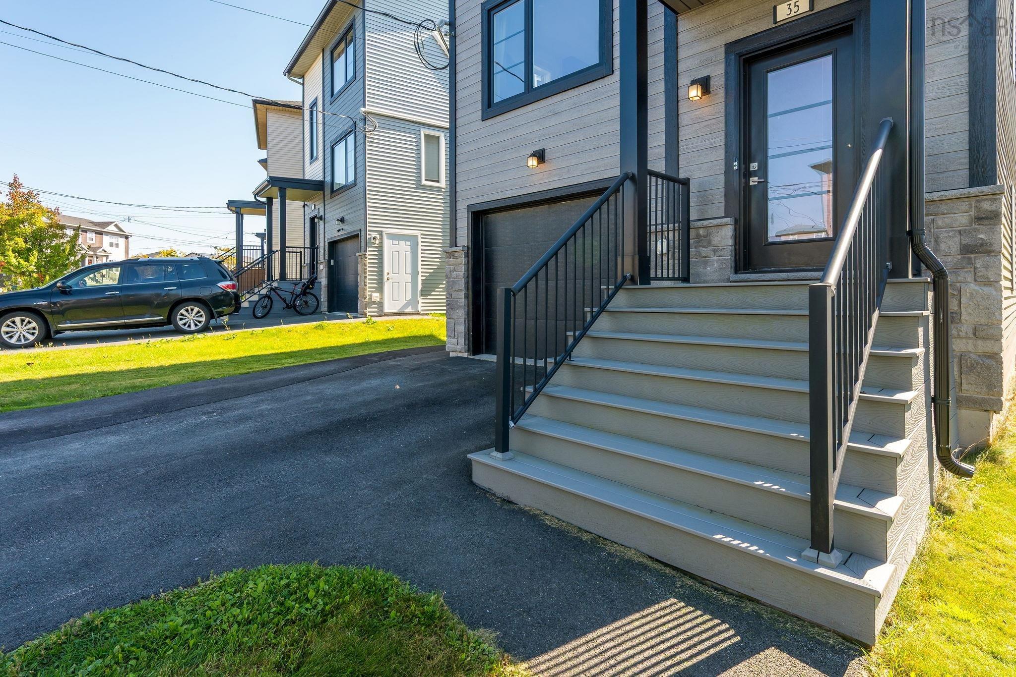 35 Onyx Crescent, Spryfield, NS (MLS 202525292)