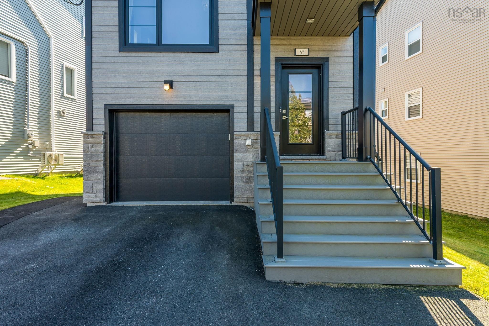 35 Onyx Crescent, Spryfield, NS (MLS 202525292)