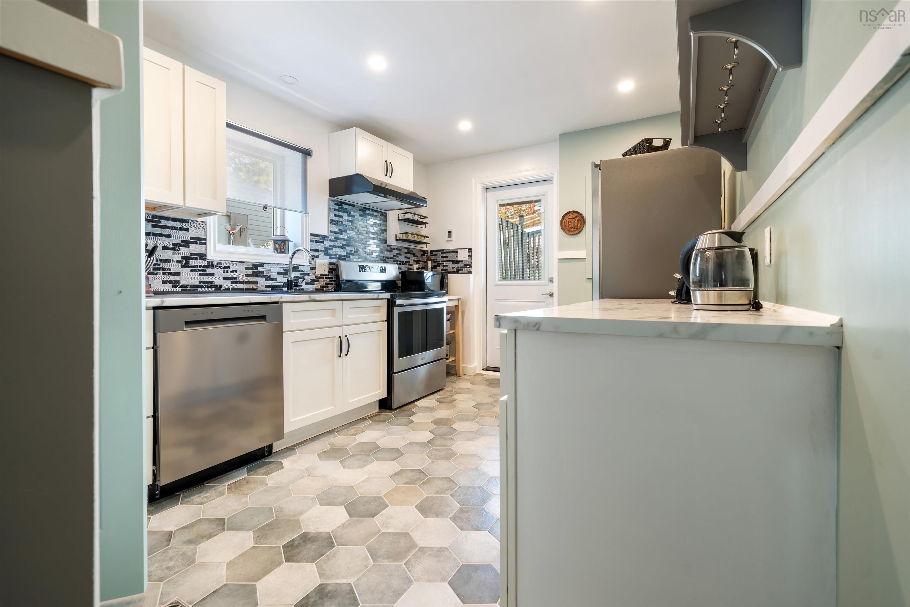 82 Sunnyvale Crescent, Lower Sackville, NS (MLS 202525314)