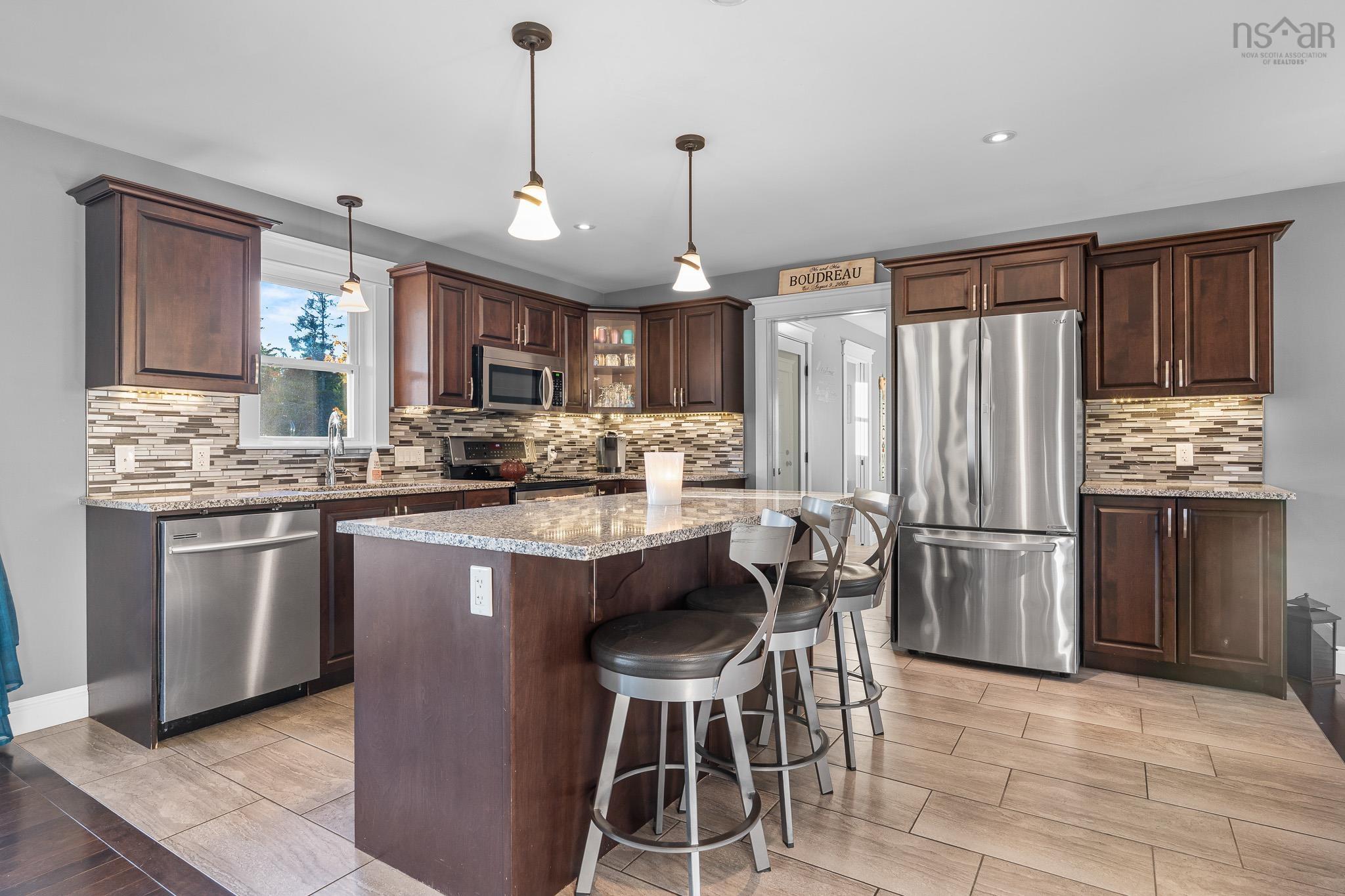 196 Confederation Avenue, Fall River, NS (MLS 202525322)