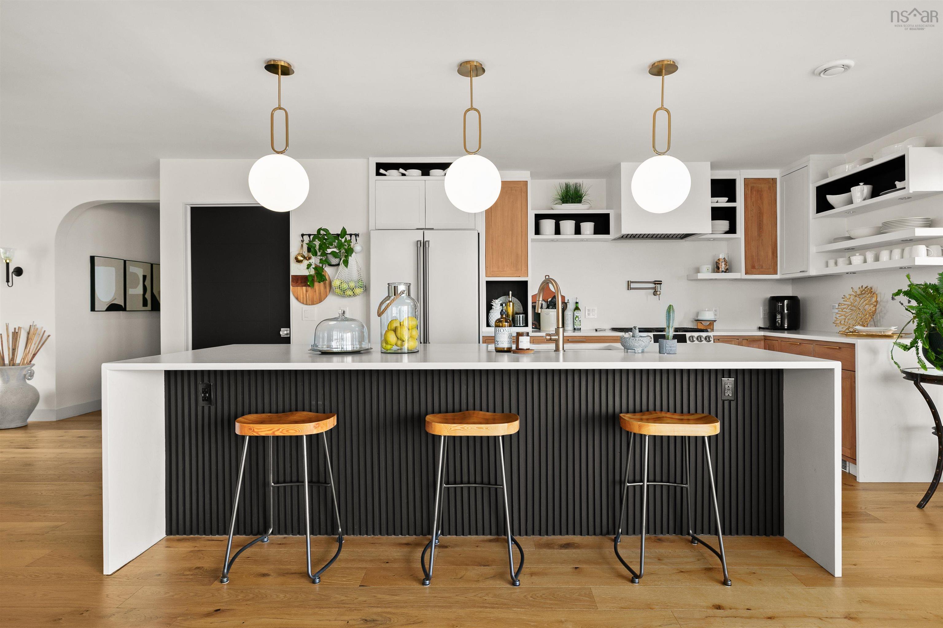 9 Lynwood Drive, Halifax, NS (MLS 202525363)