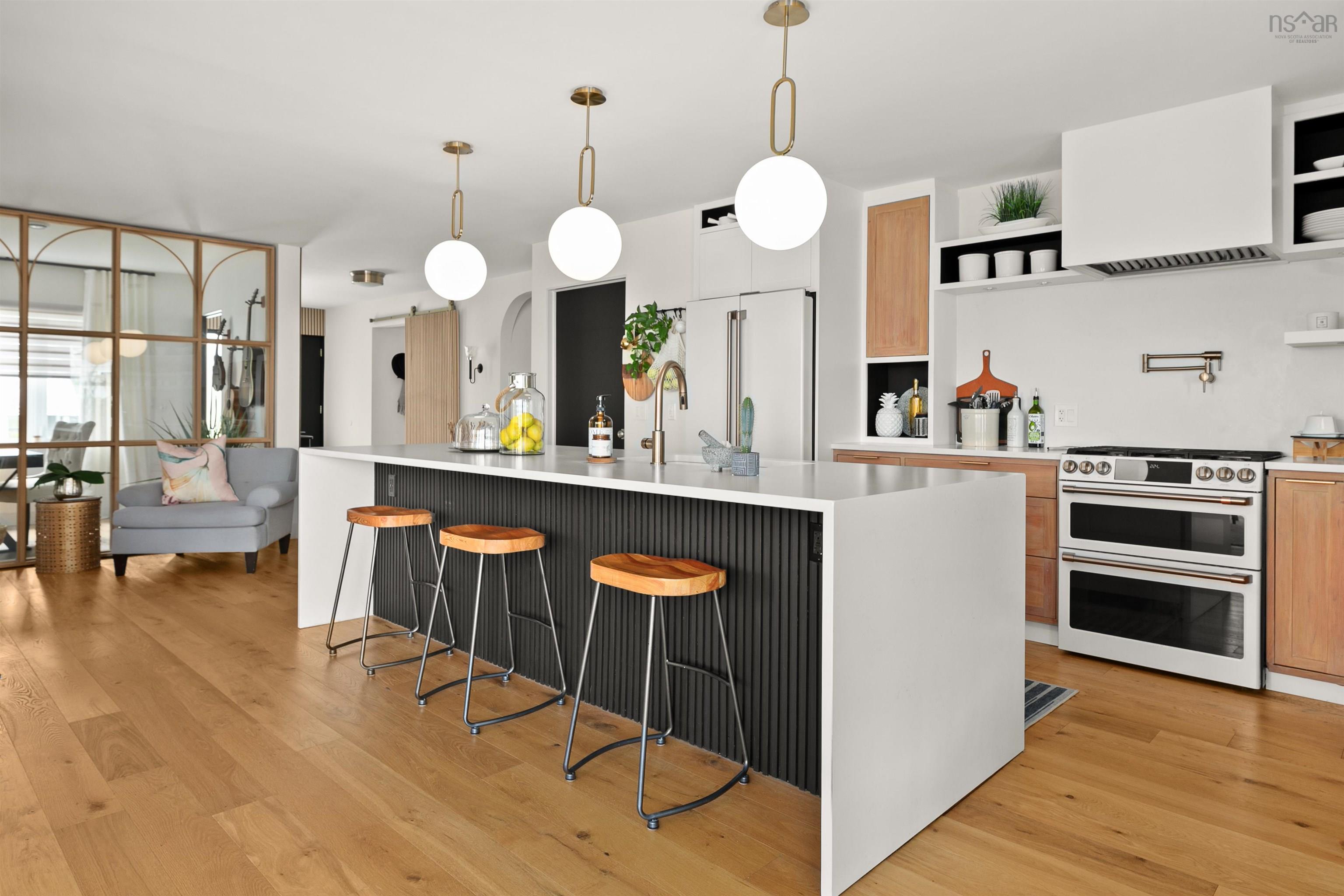 9 Lynwood Drive, Halifax, NS (MLS 202525363)