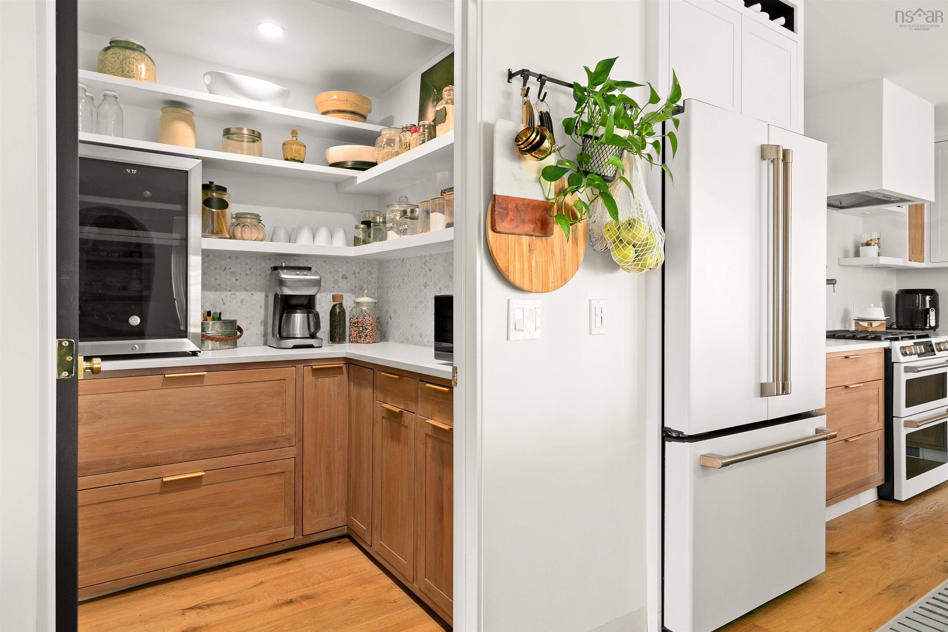 9 Lynwood Drive, Halifax, NS (MLS 202525363)