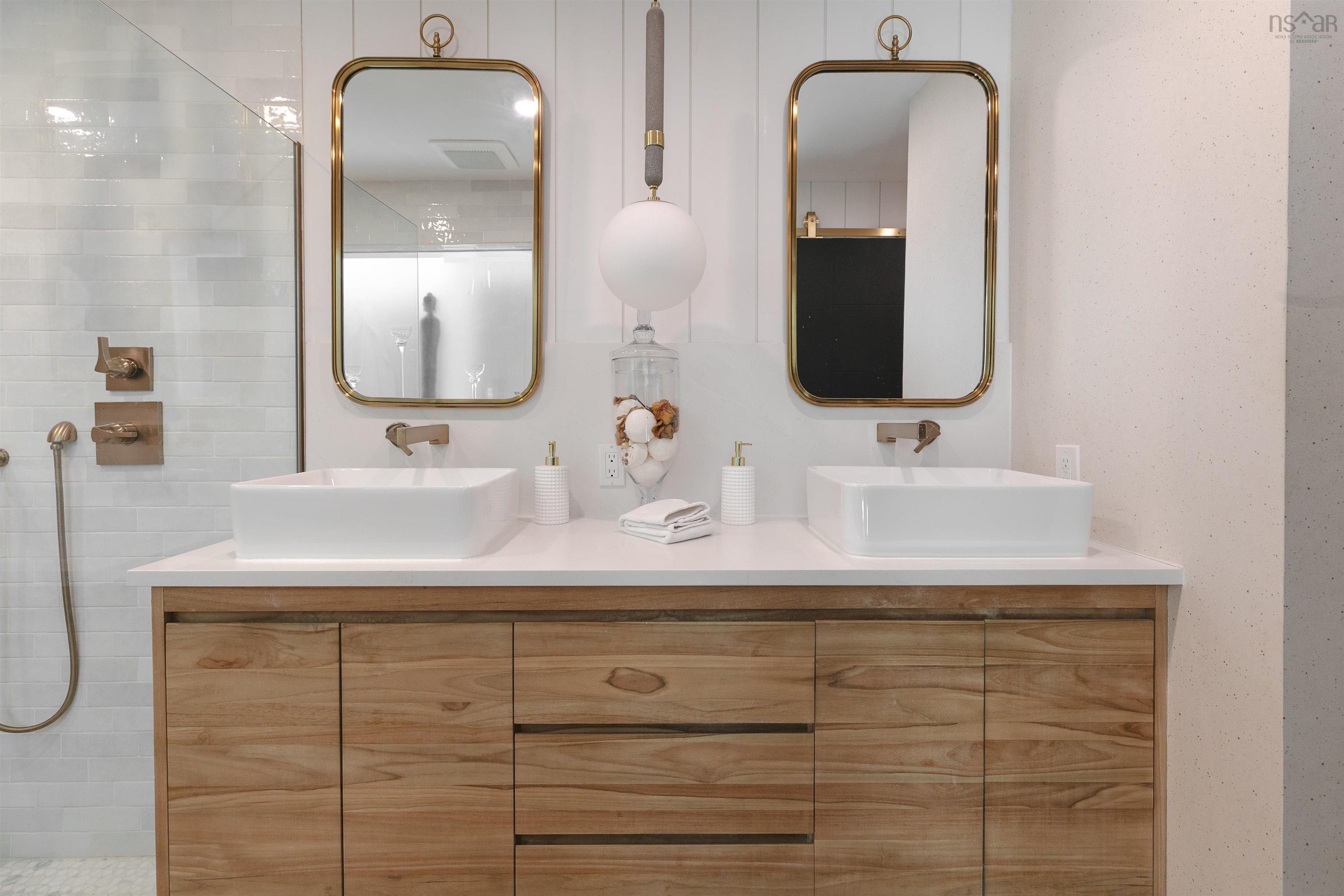 9 Lynwood Drive, Halifax, NS (MLS 202525363)