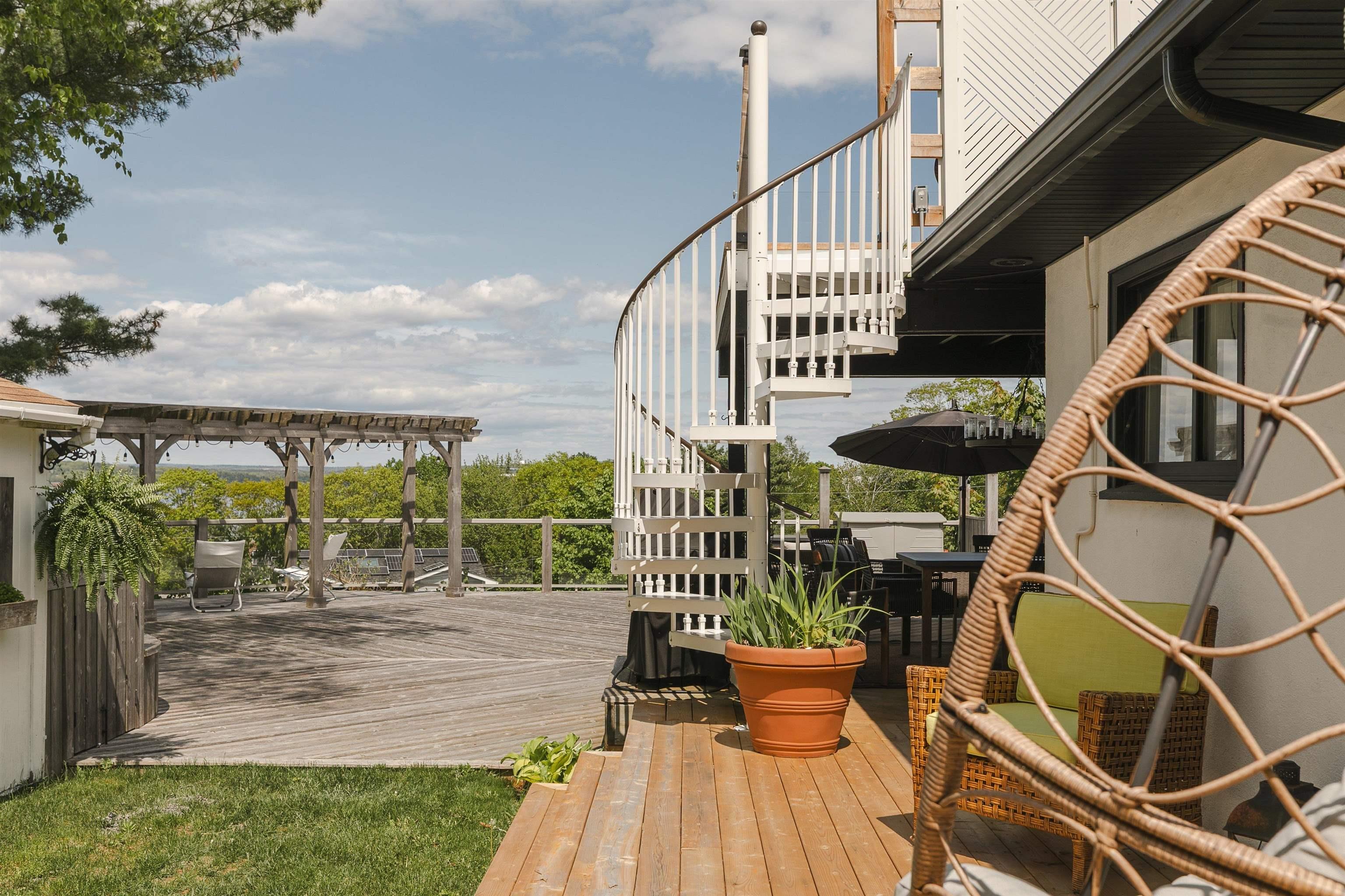 9 Lynwood Drive, Halifax, NS (MLS 202525363)