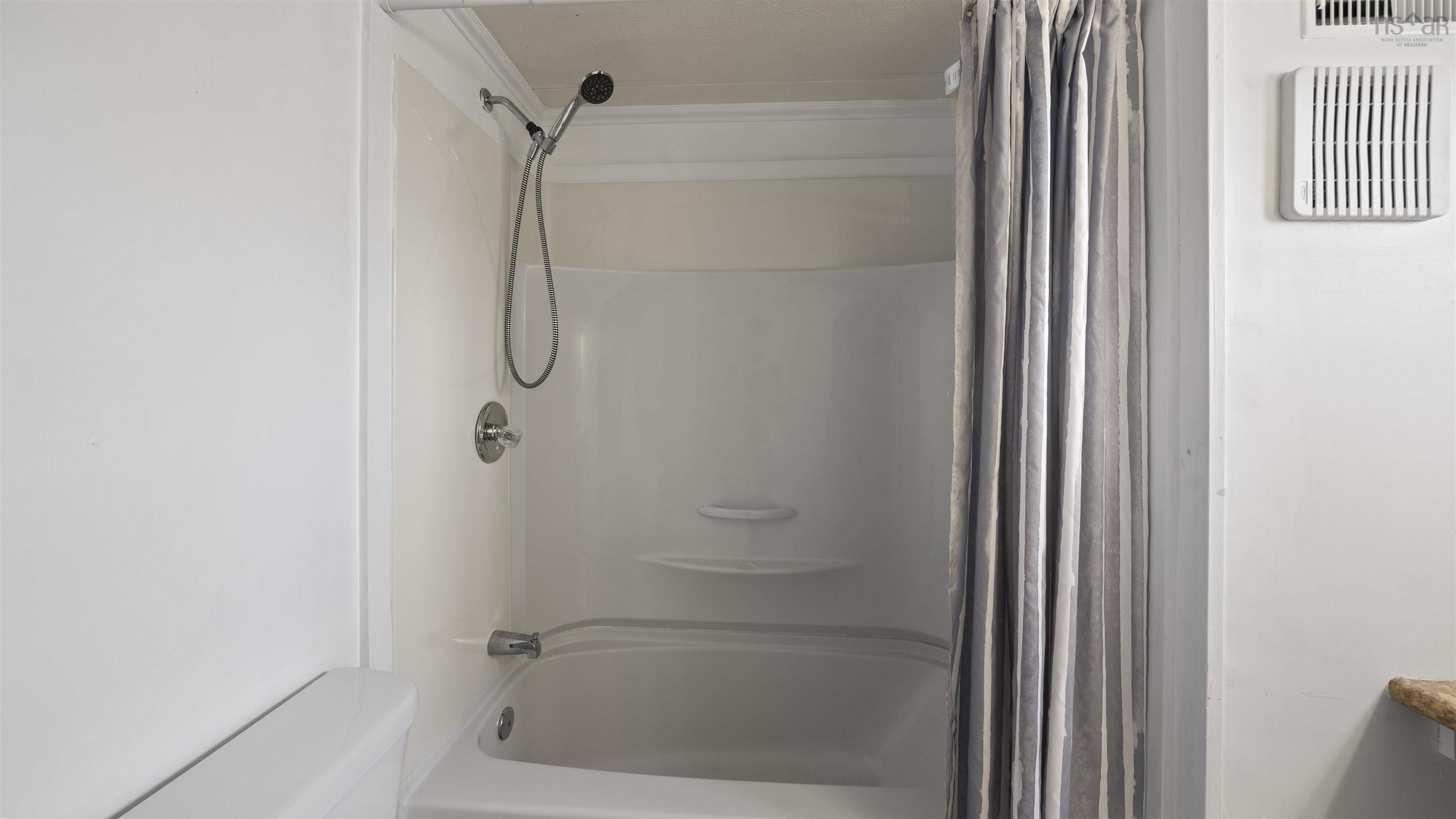 35 Sylvan Avenue, Middle Sackville, NS (MLS 202525382)