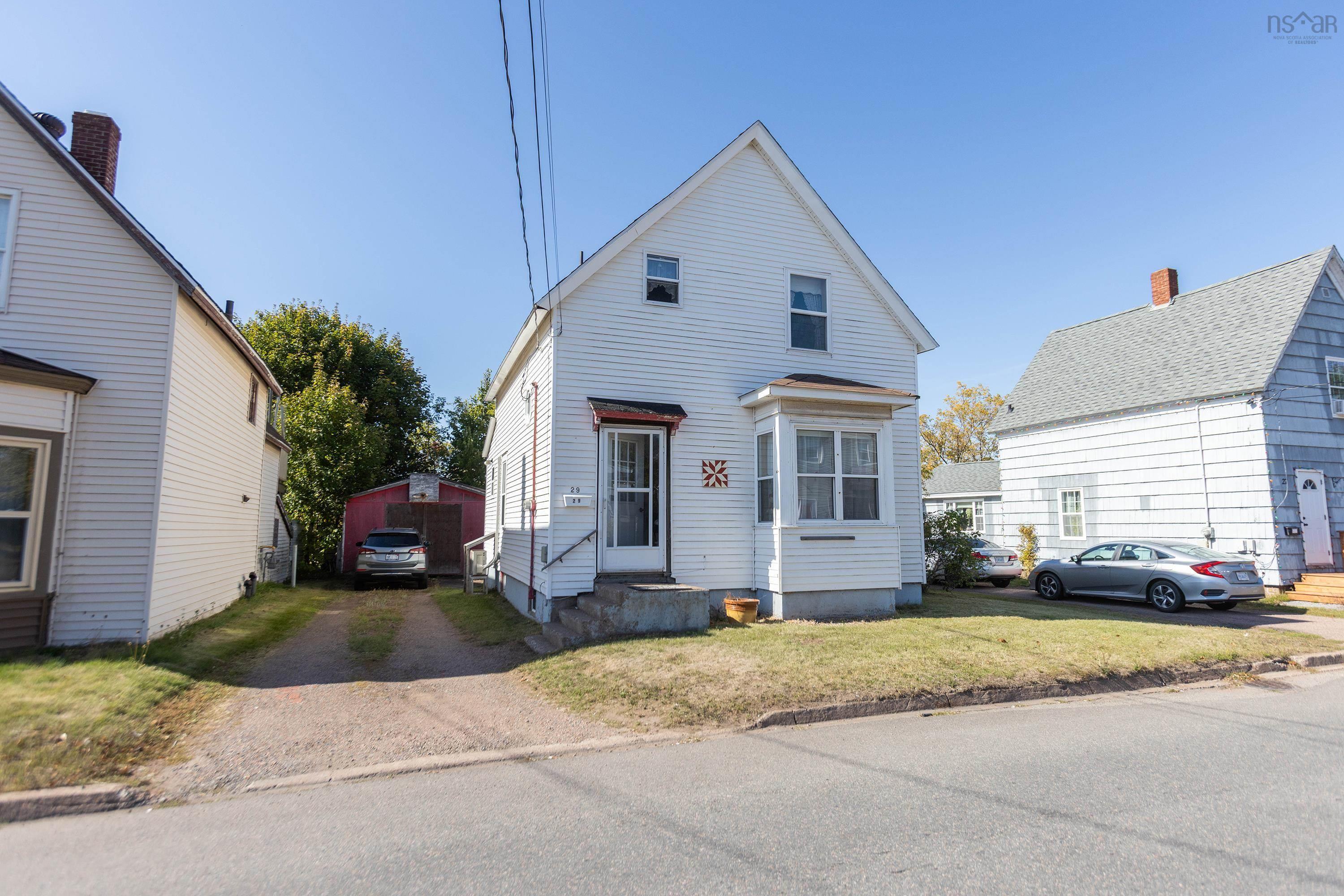 29 South Albion Street, Amherst, NS (MLS 202525460)