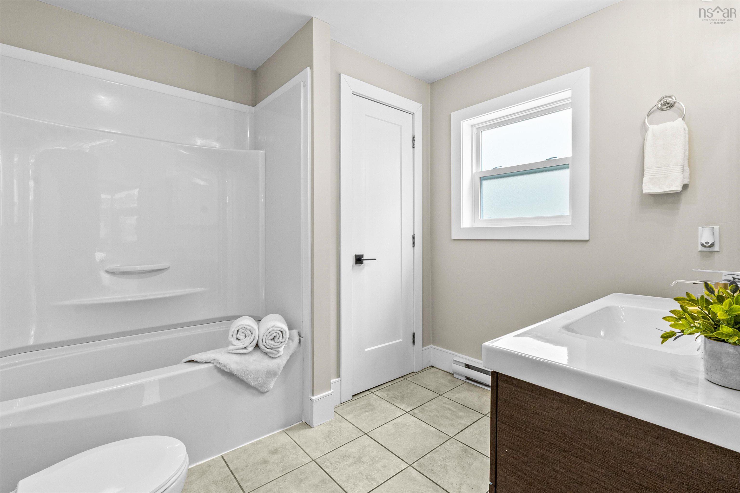 249 Portland Street, Dartmouth, NS (MLS 202525500)