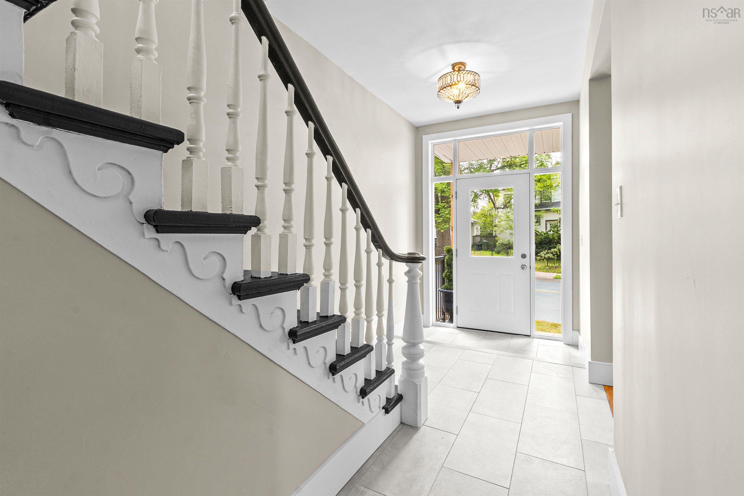 249 Portland Street, Dartmouth, NS (MLS 202525500)