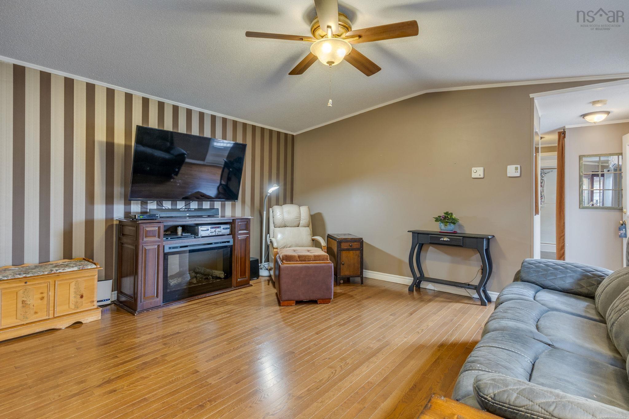 12 Eighth Street, Lucasville, NS (MLS 202525506)