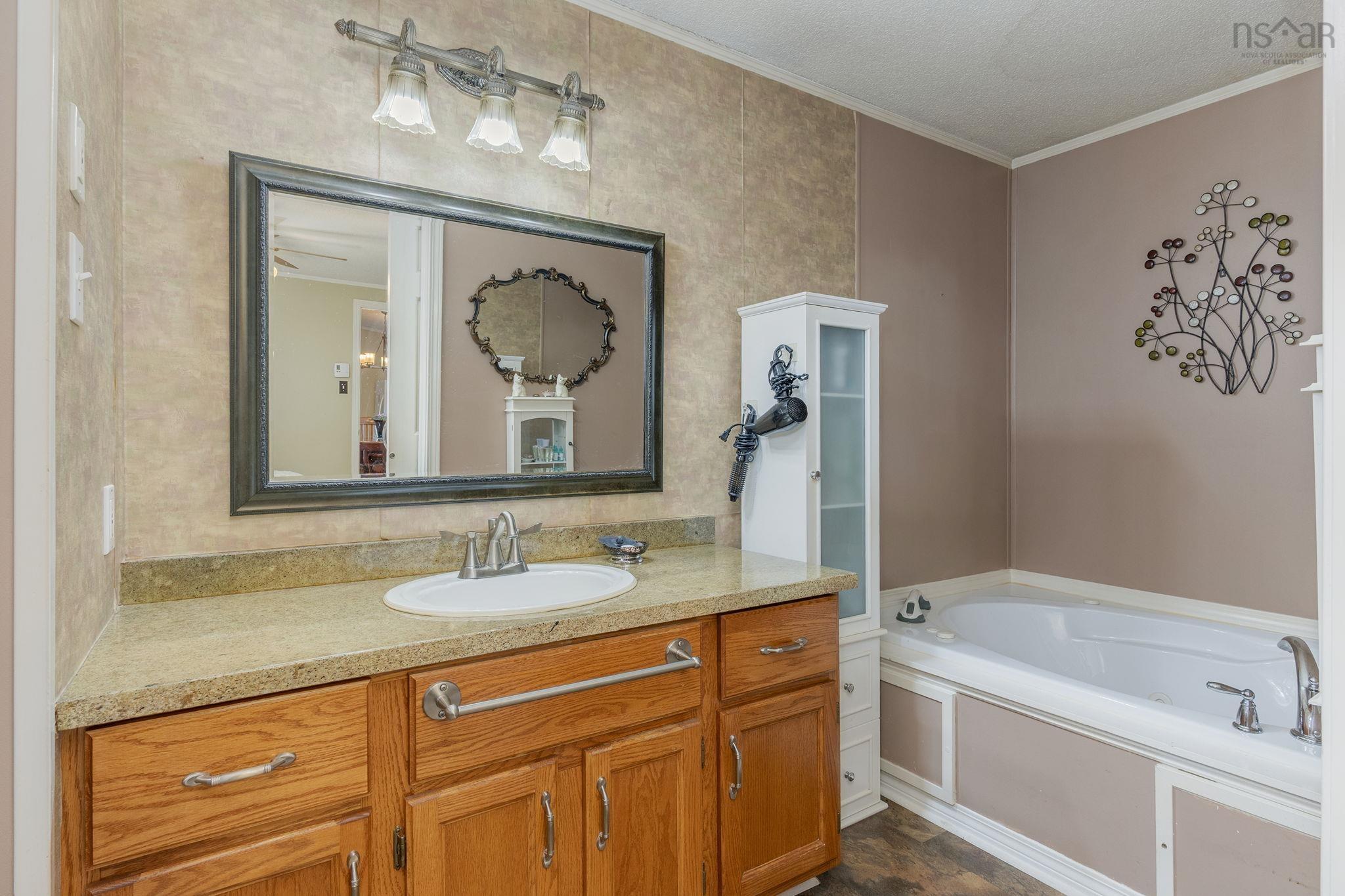 12 Eighth Street, Lucasville, NS (MLS 202525506)