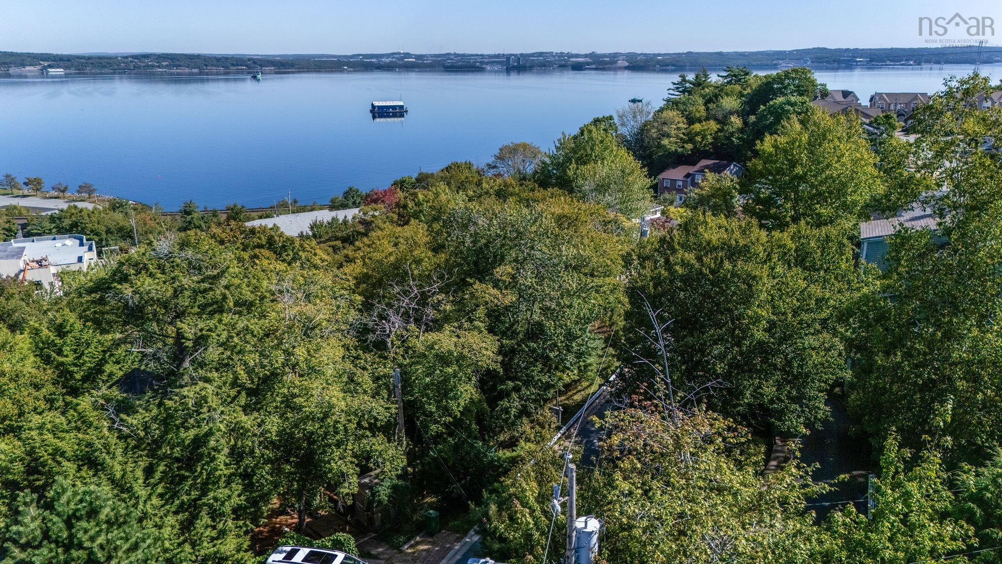 5 Dickson Avenue, Rockingham, NS (MLS 202525533)