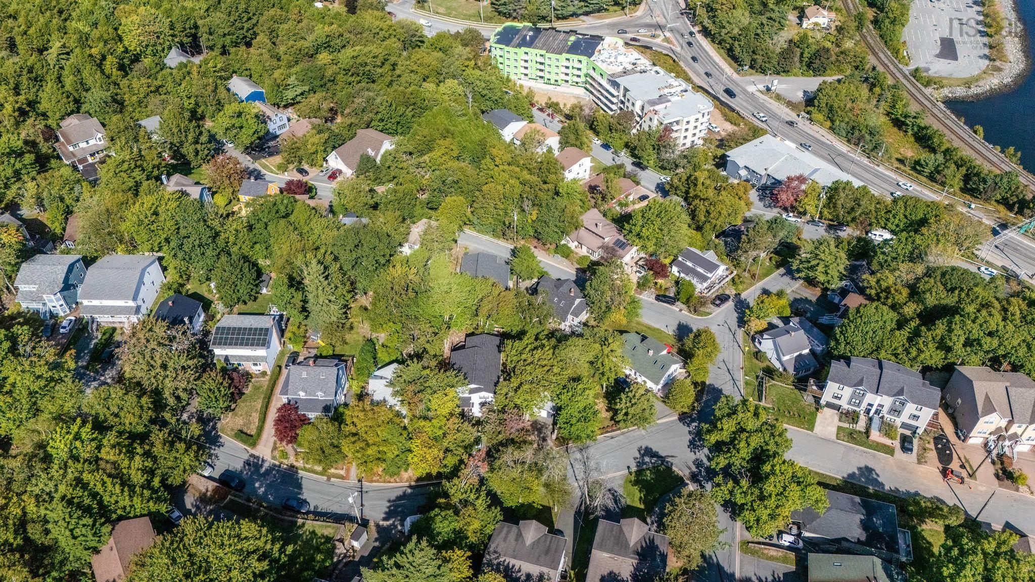 5 Dickson Avenue, Rockingham, NS (MLS 202525533)