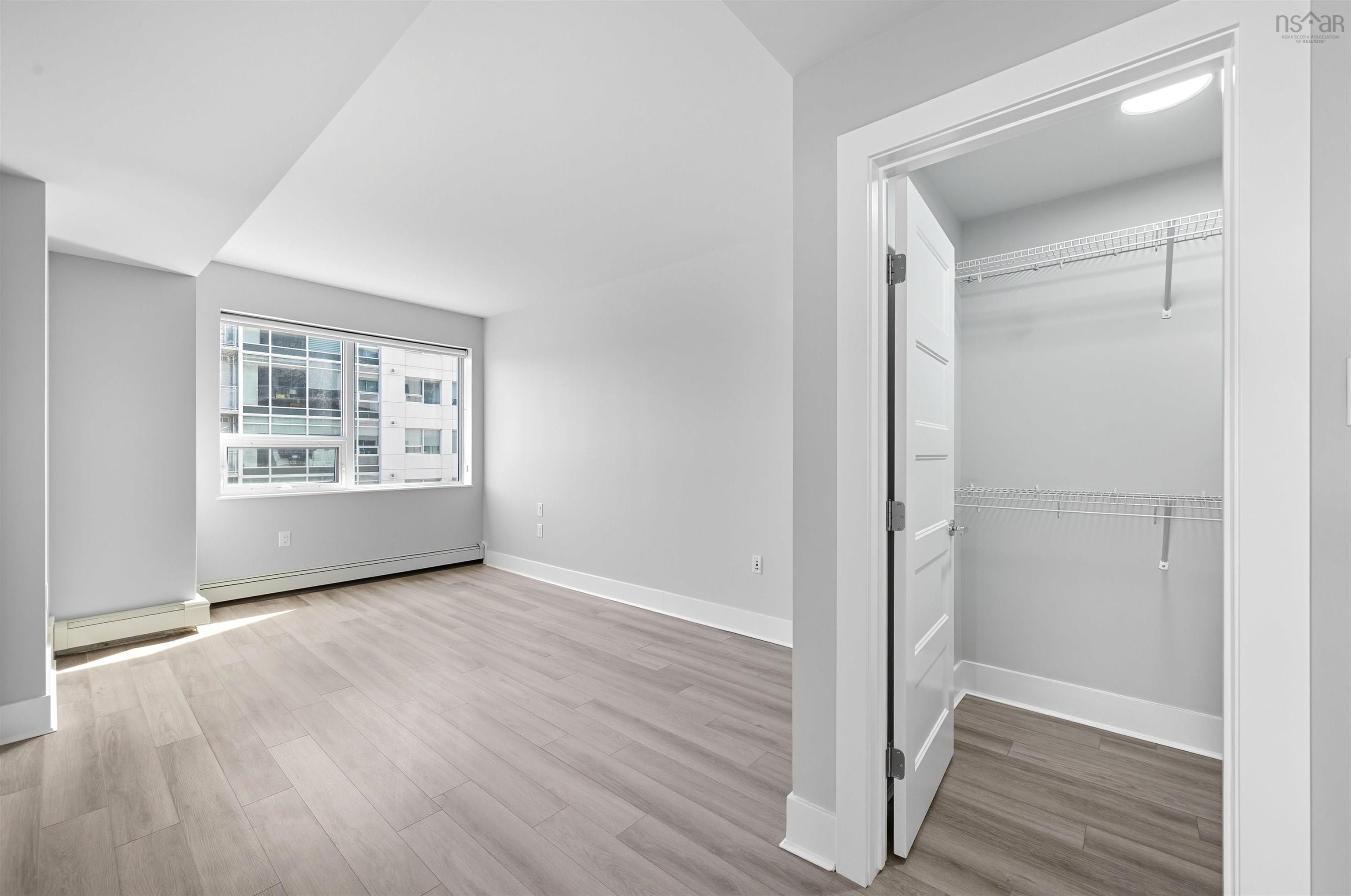 502 15 Kings Wharf Place, Dartmouth, NS (MLS 202525572)