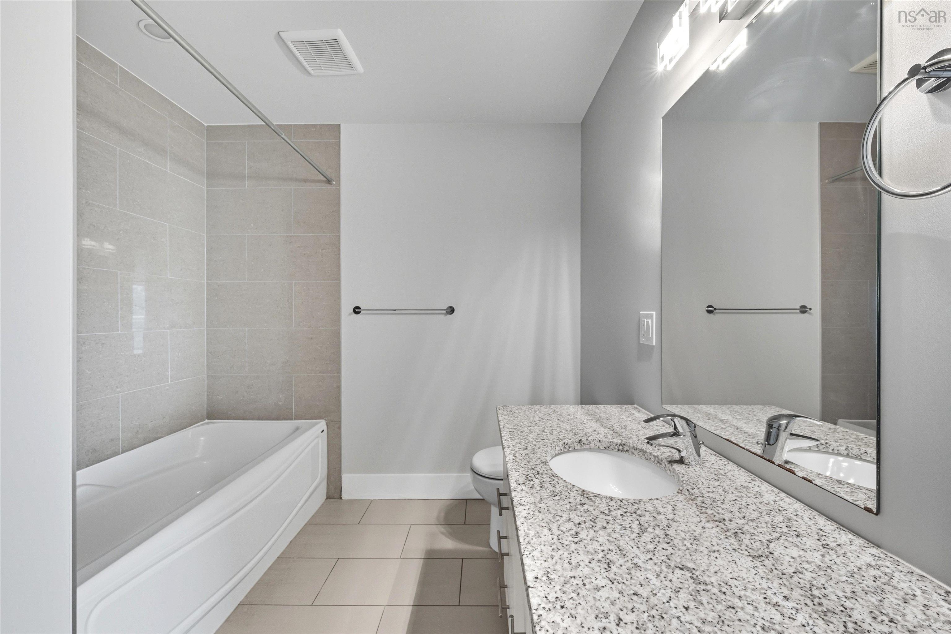 502 15 Kings Wharf Place, Dartmouth, NS (MLS 202525572)