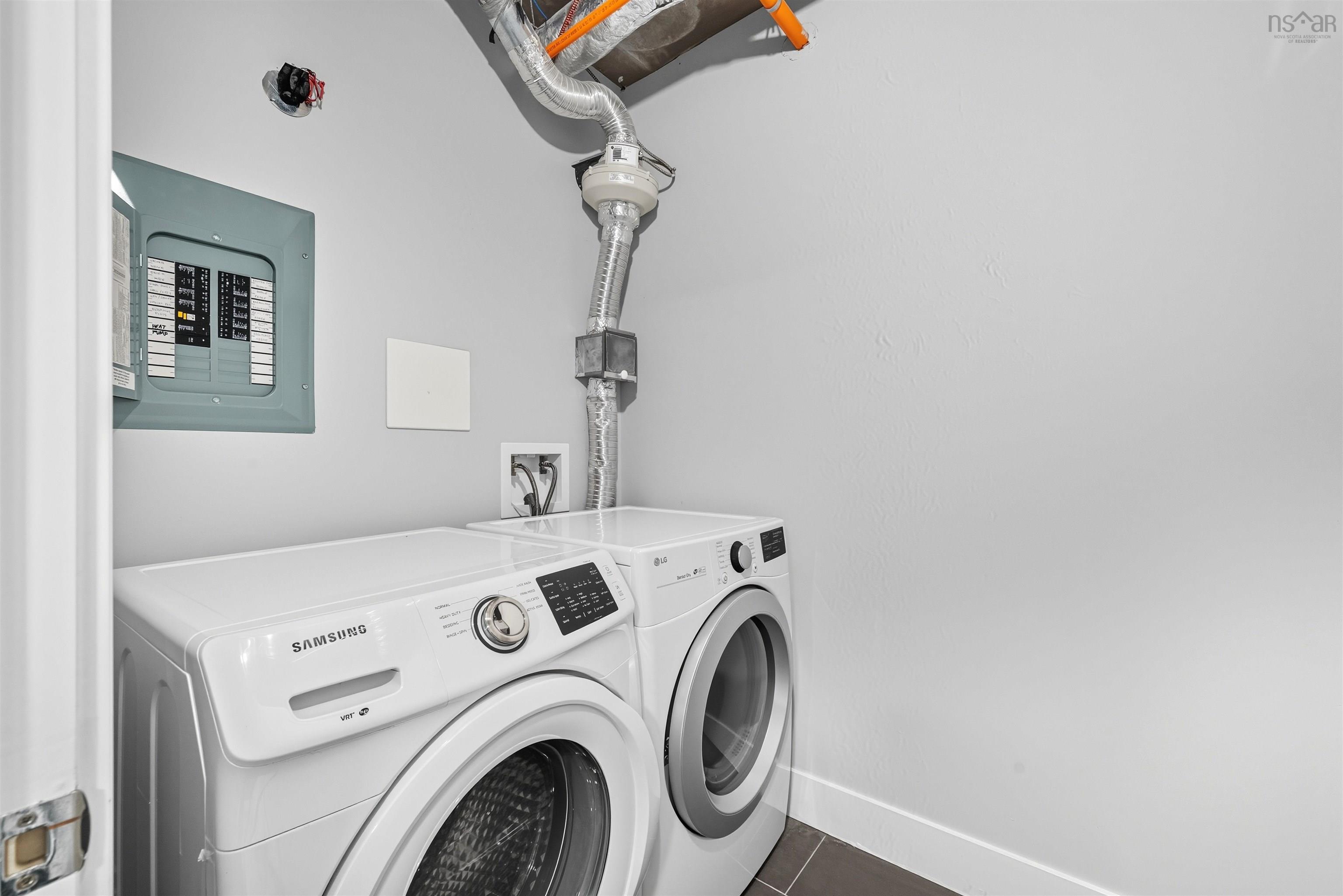 502 15 Kings Wharf Place, Dartmouth, NS (MLS 202525572)