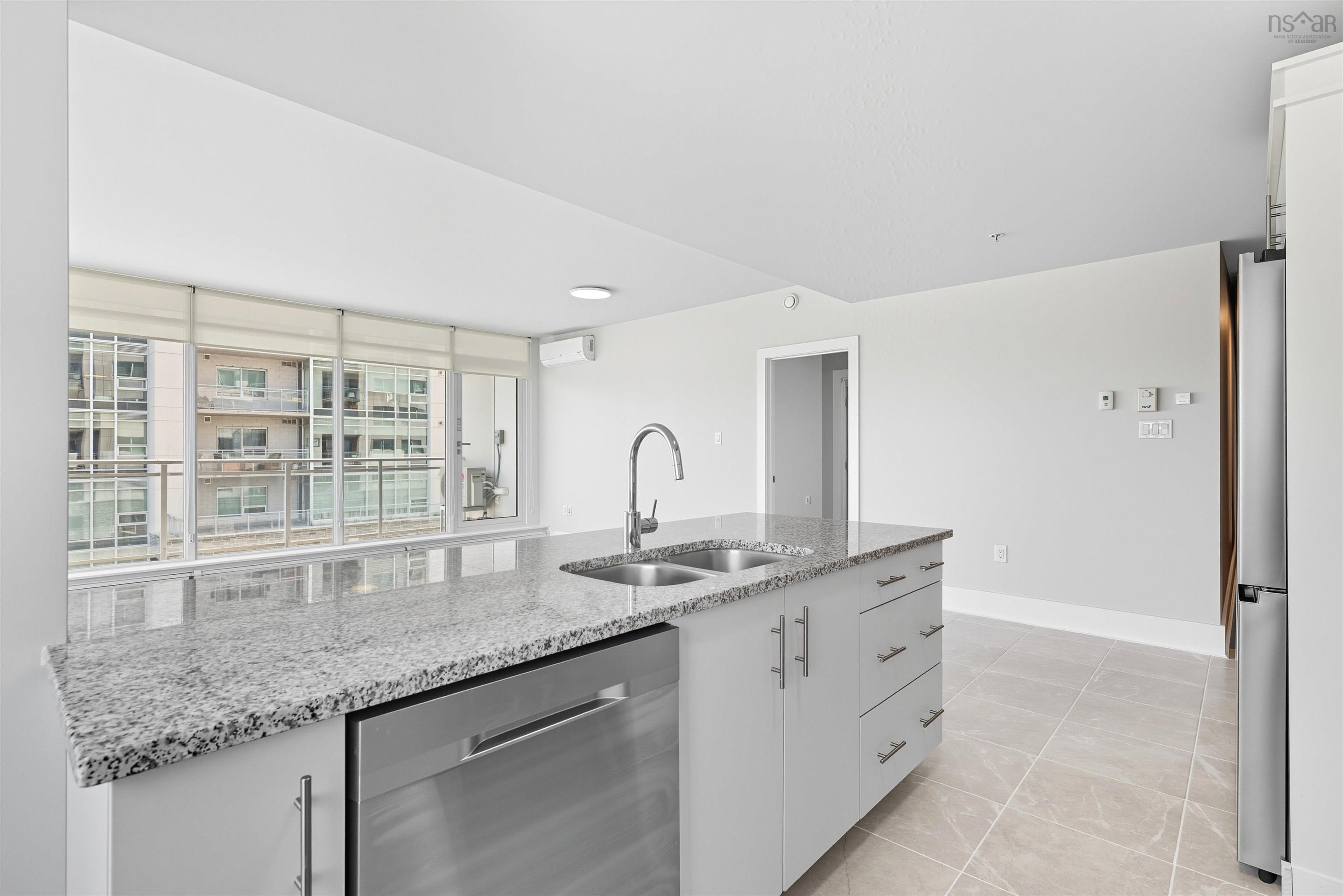 502 15 Kings Wharf Place, Dartmouth, NS (MLS 202525572)