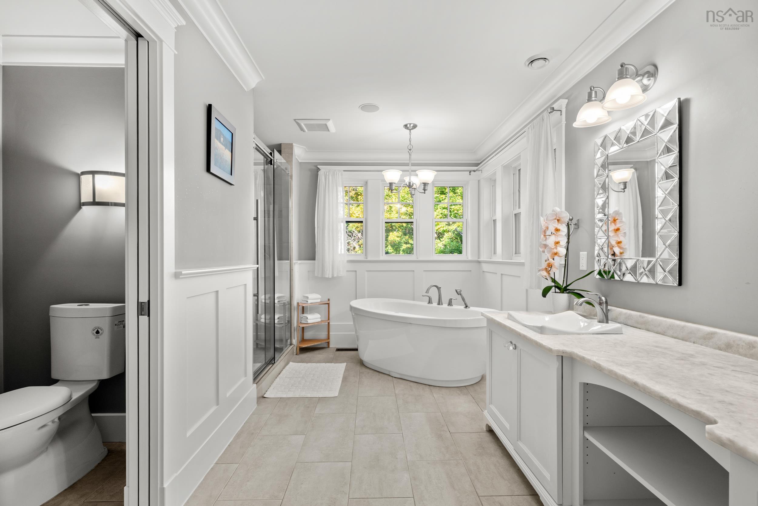 6 Wardour Street, Bedford, NS (MLS 202525597)