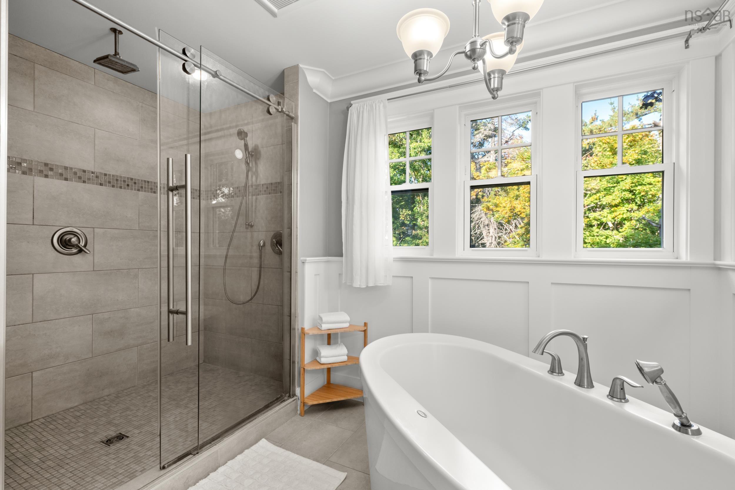 6 Wardour Street, Bedford, NS (MLS 202525597)