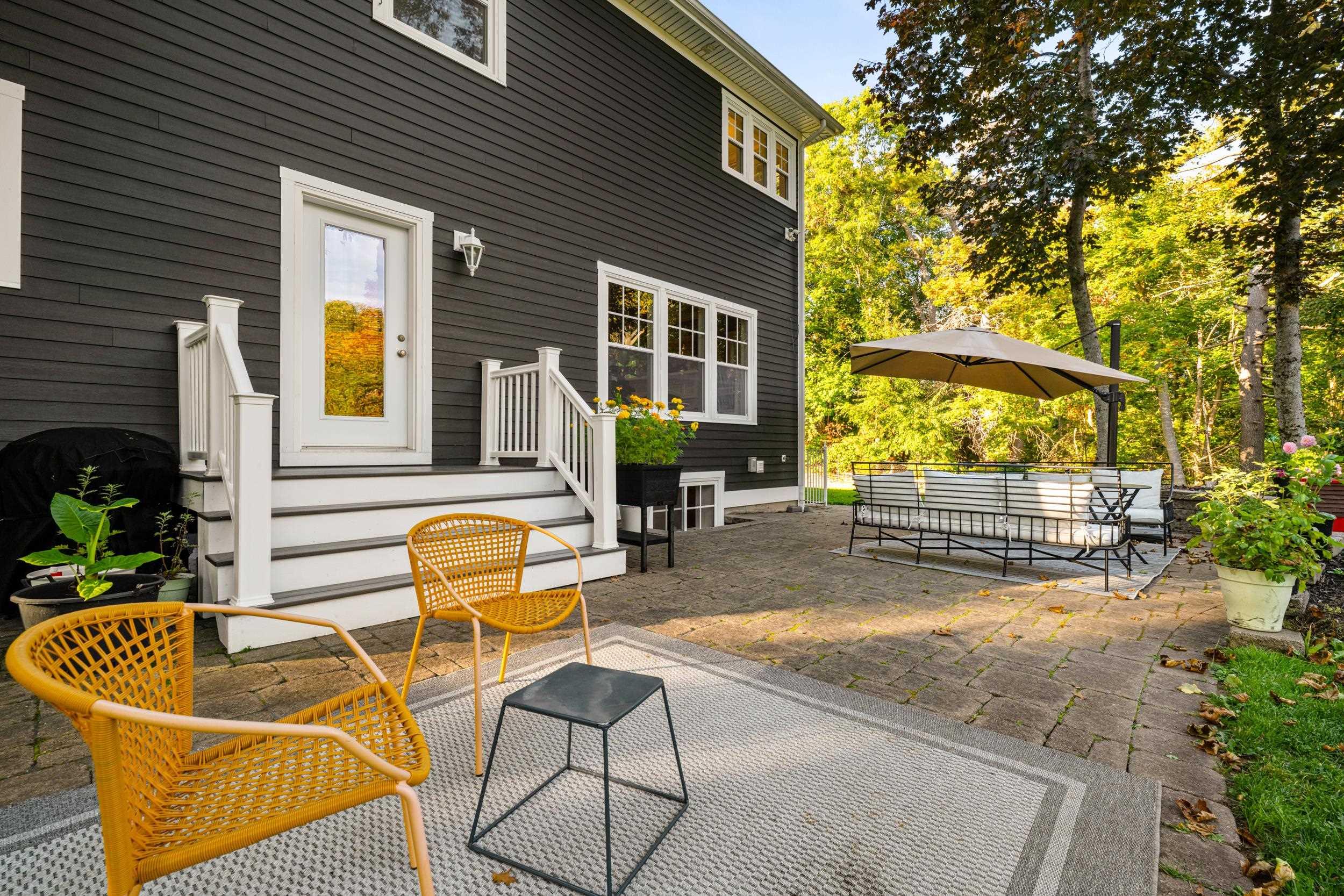 6 Wardour Street, Bedford, NS (MLS 202525597)