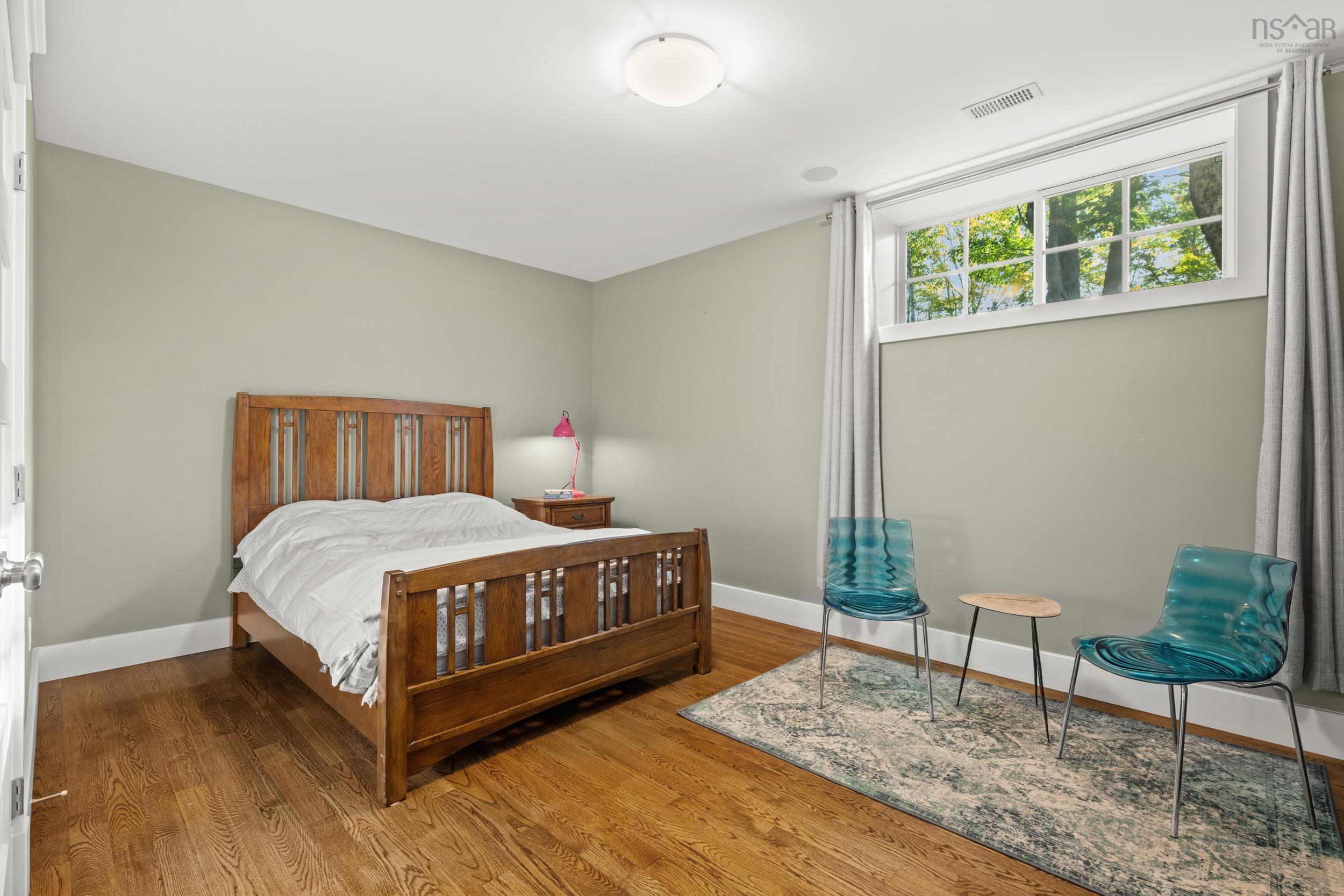 6 Wardour Street, Bedford, NS (MLS 202525597)