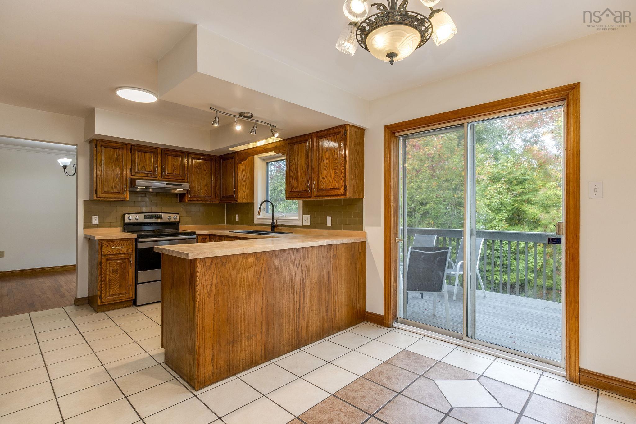 6 Amberwood Court, Halifax, NS (MLS 202525610)